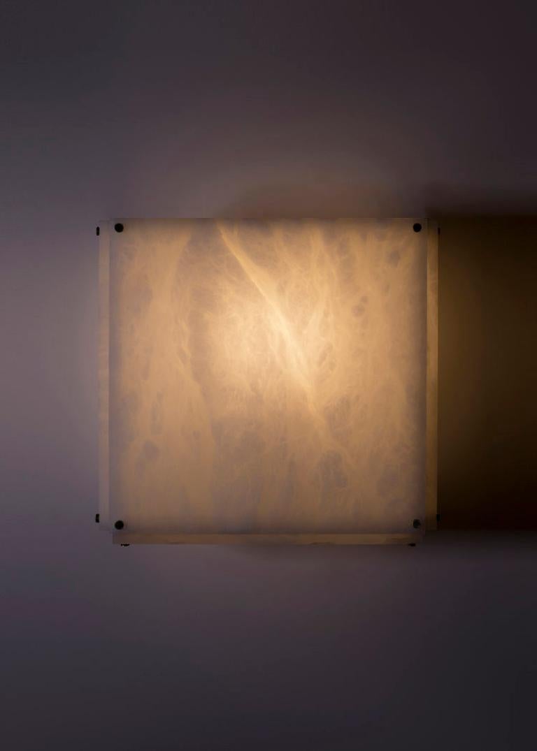 Contemporary 002A Flush Mount in Alabaster by Orphan Work, 2018 (21. Jahrhundert und zeitgenössisch) im Angebot