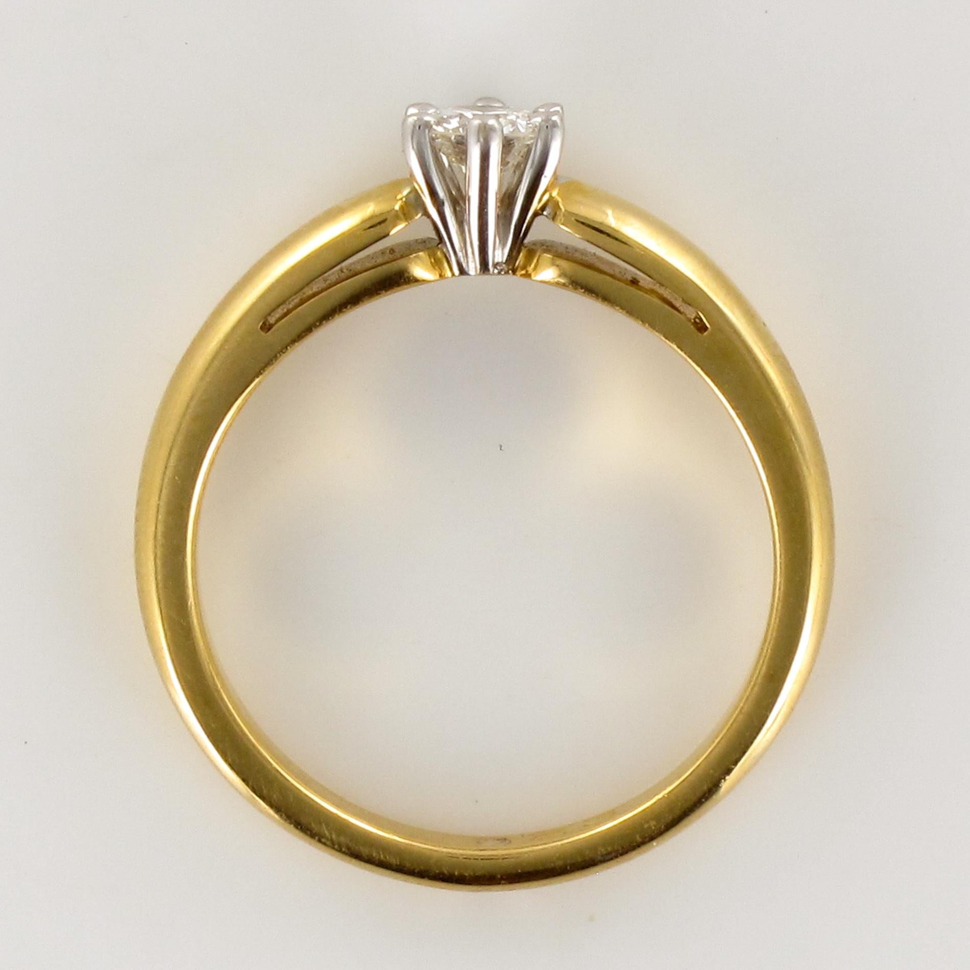 Contemporary 0.26 Carat Diamond Yellow Gold Solitaire Ring 2