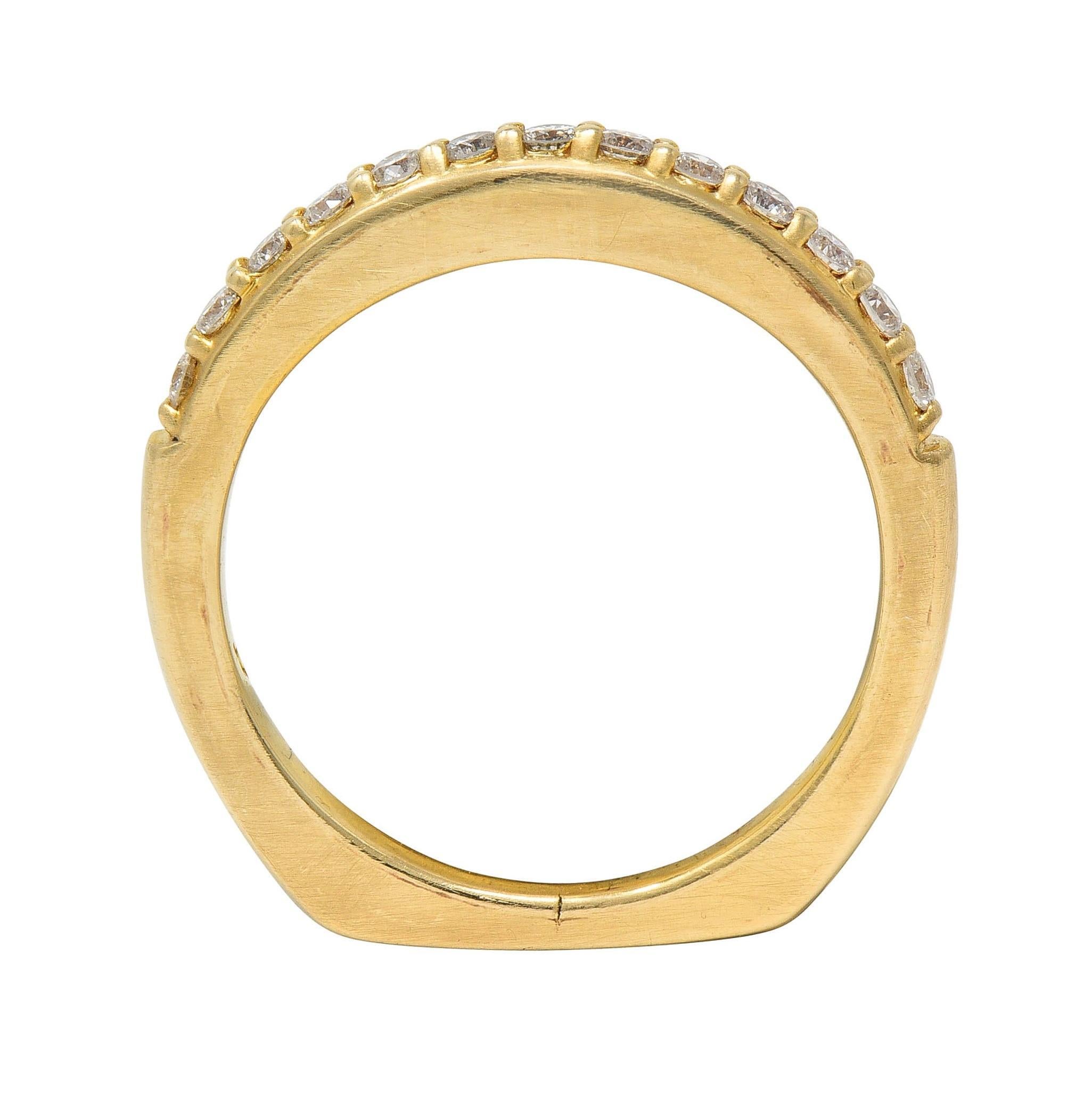 Contemporary 0.26 CTW Diamond 14 Karat Gelbgold Stacking Band Ring im Angebot 5