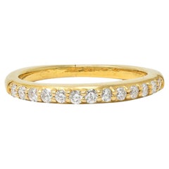 Contemporary 0.26 CTW Diamond 14 Karat Yellow Gold Stacking Band Ring (Bague empilable en or jaune 14 carats)