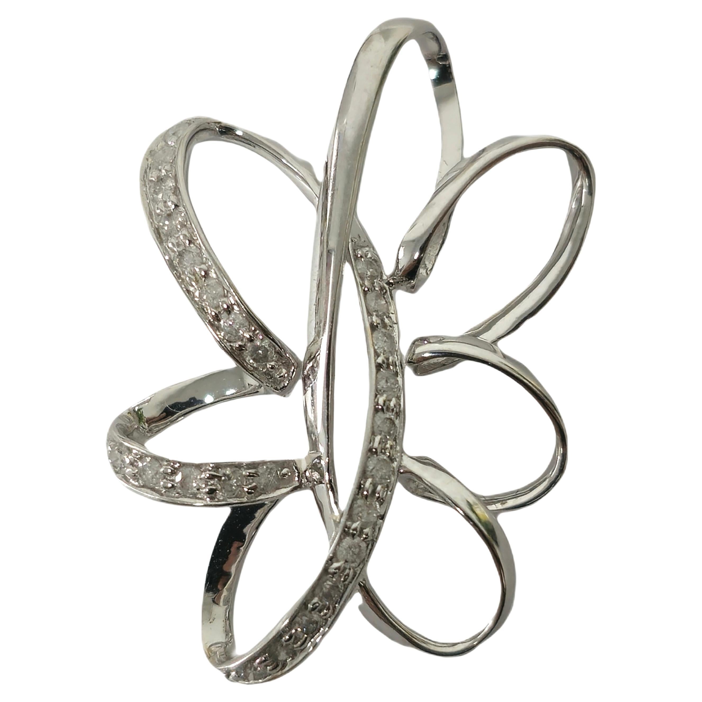 Contemporary 0.30 Carat Diamond Pendant in 18k White Gold For Womens