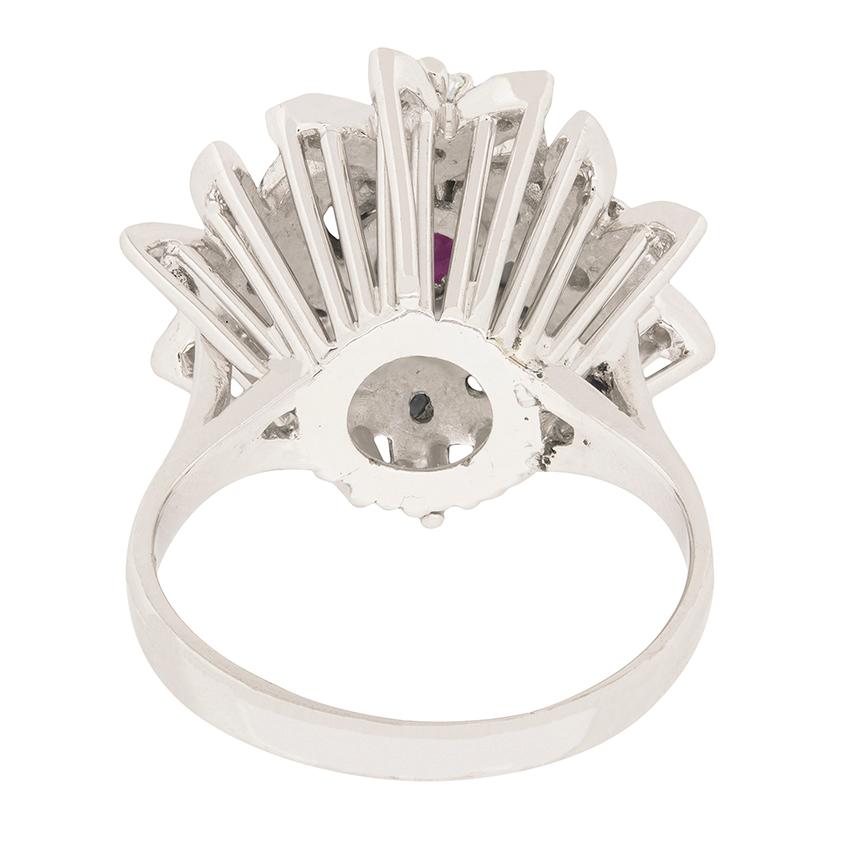 Contemporary 0.35ct Pink Sapphire and Diamond Cocktail Ring In Good Condition For Sale In London, GB