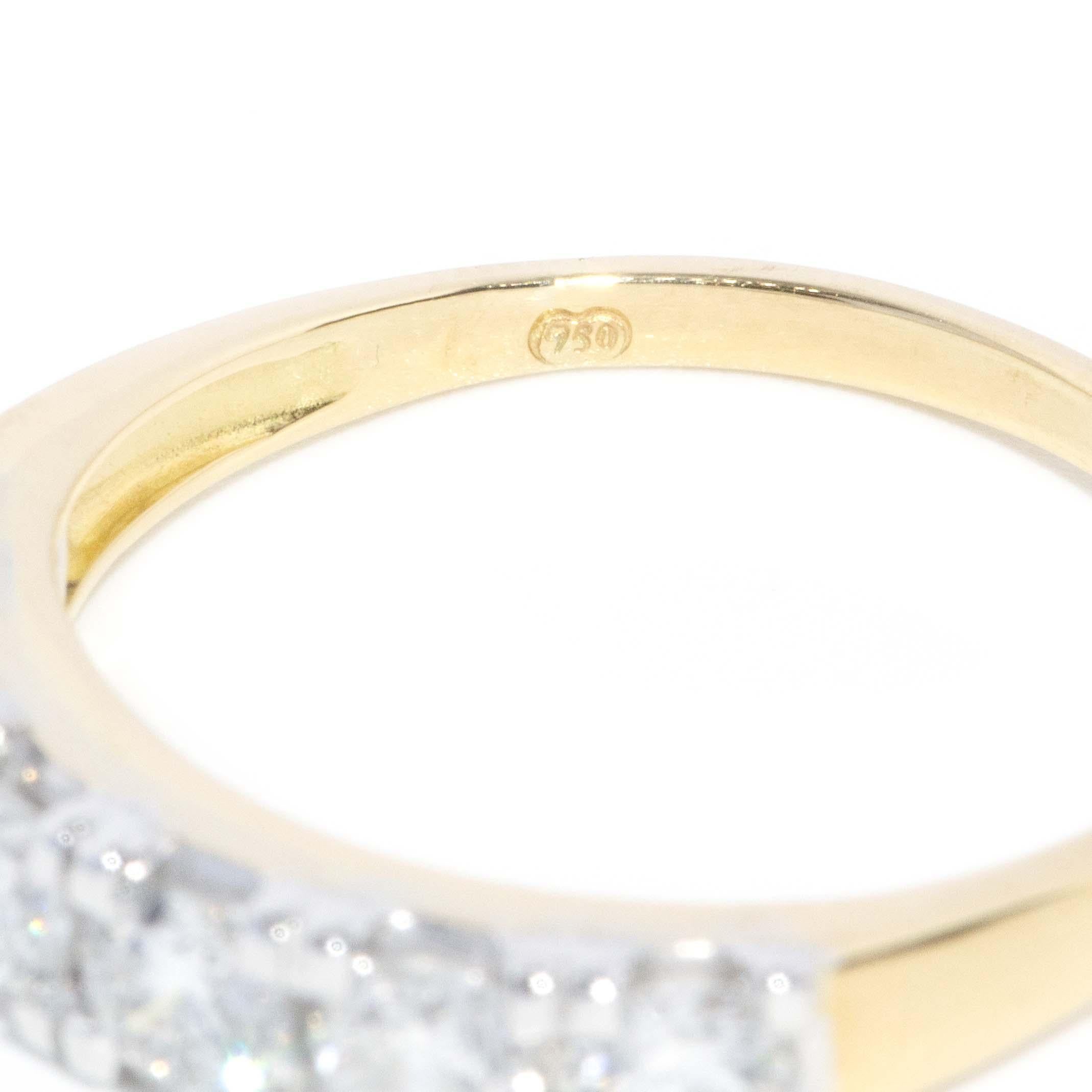 Moderno Anello impilabile di eternità con diamante brillante da 0,40 carati in oro 18 carati in vendita