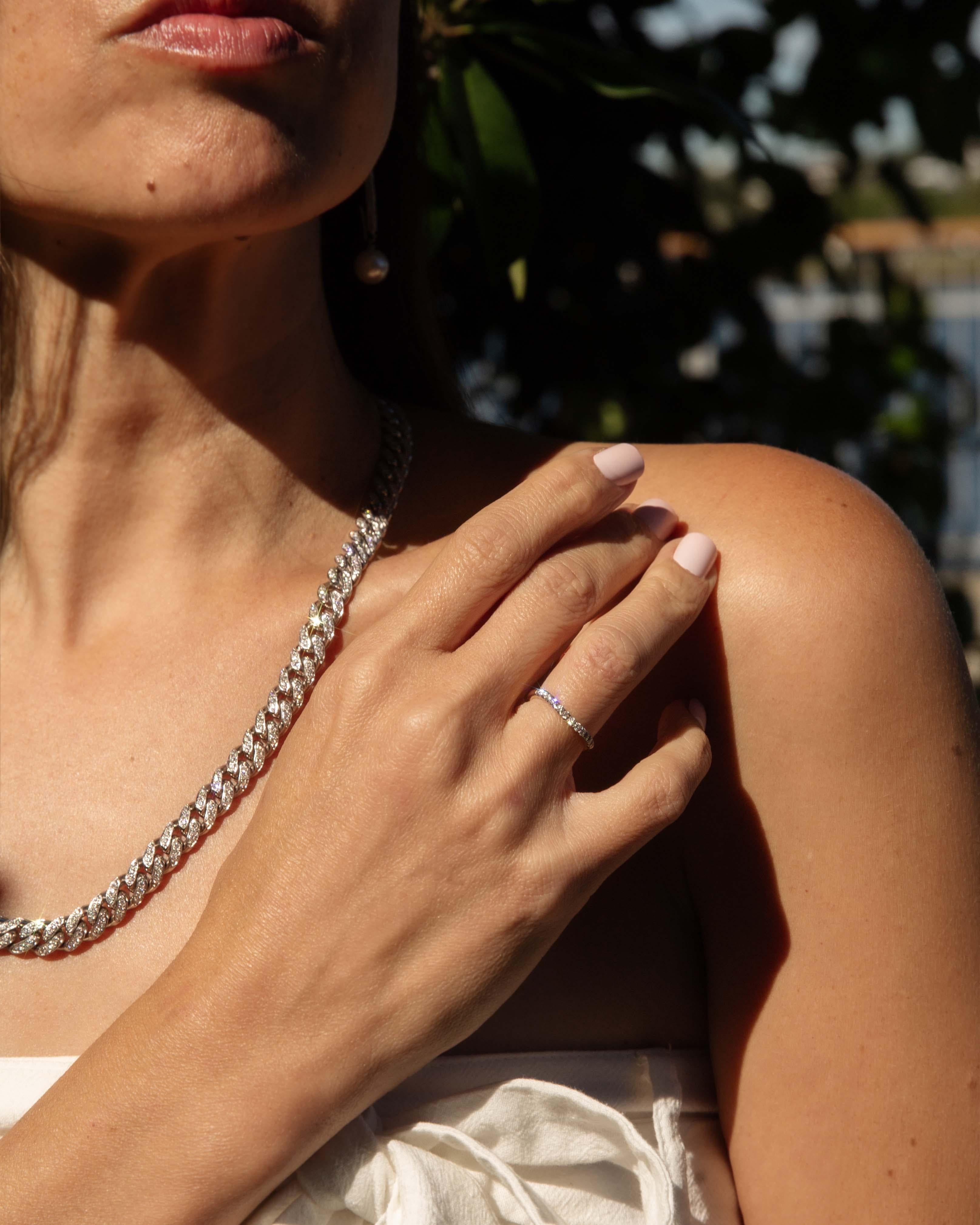 Anello impilabile di eternità con diamante brillante da 0,40 carati in oro 18 carati In condizioni buone in vendita a Hamilton, AU