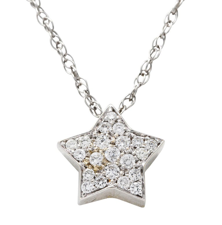 Contemporary 0.50 Carat Diamond 18 Karat White Gold Star Necklace For Sale 4