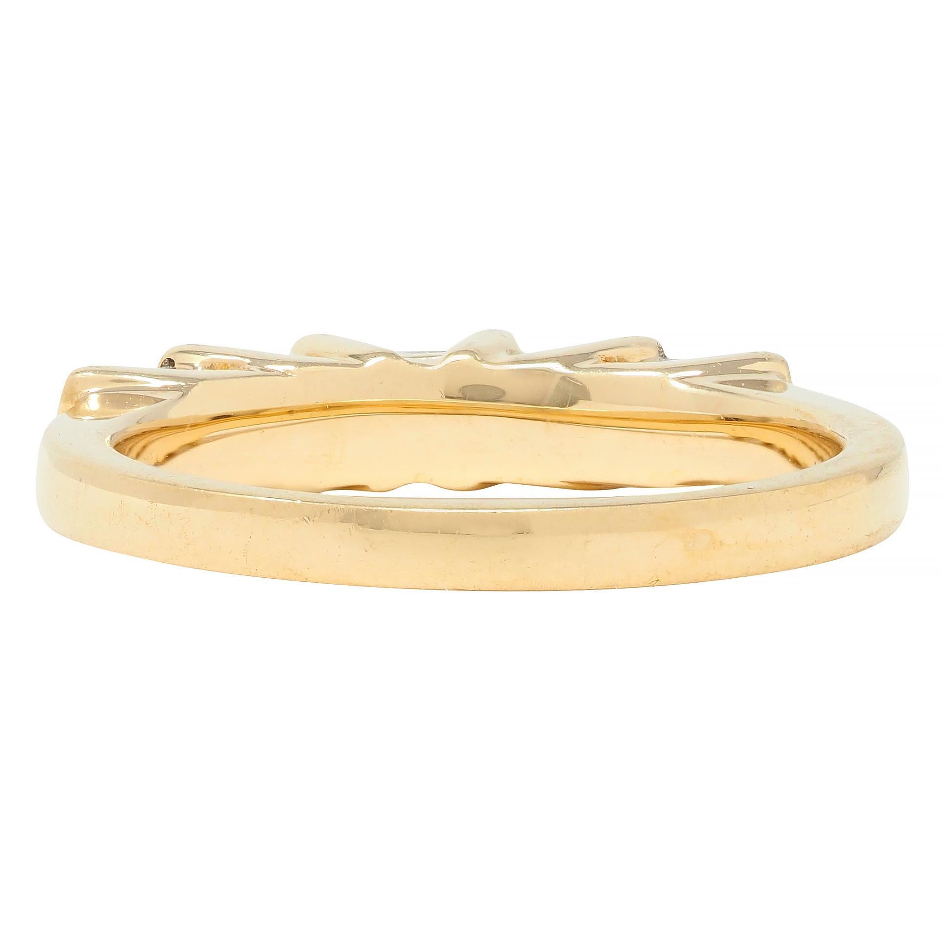 Women's or Men's Contemporary 0.50 CTW Diamond 14 Karat Yellow Gold Band Ring For Sale