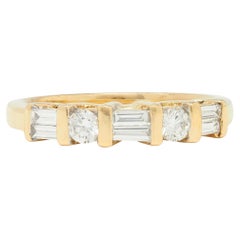 Bague Contemporary 0.50 CTW Diamond 14 Karat Yellow Gold Band Ring