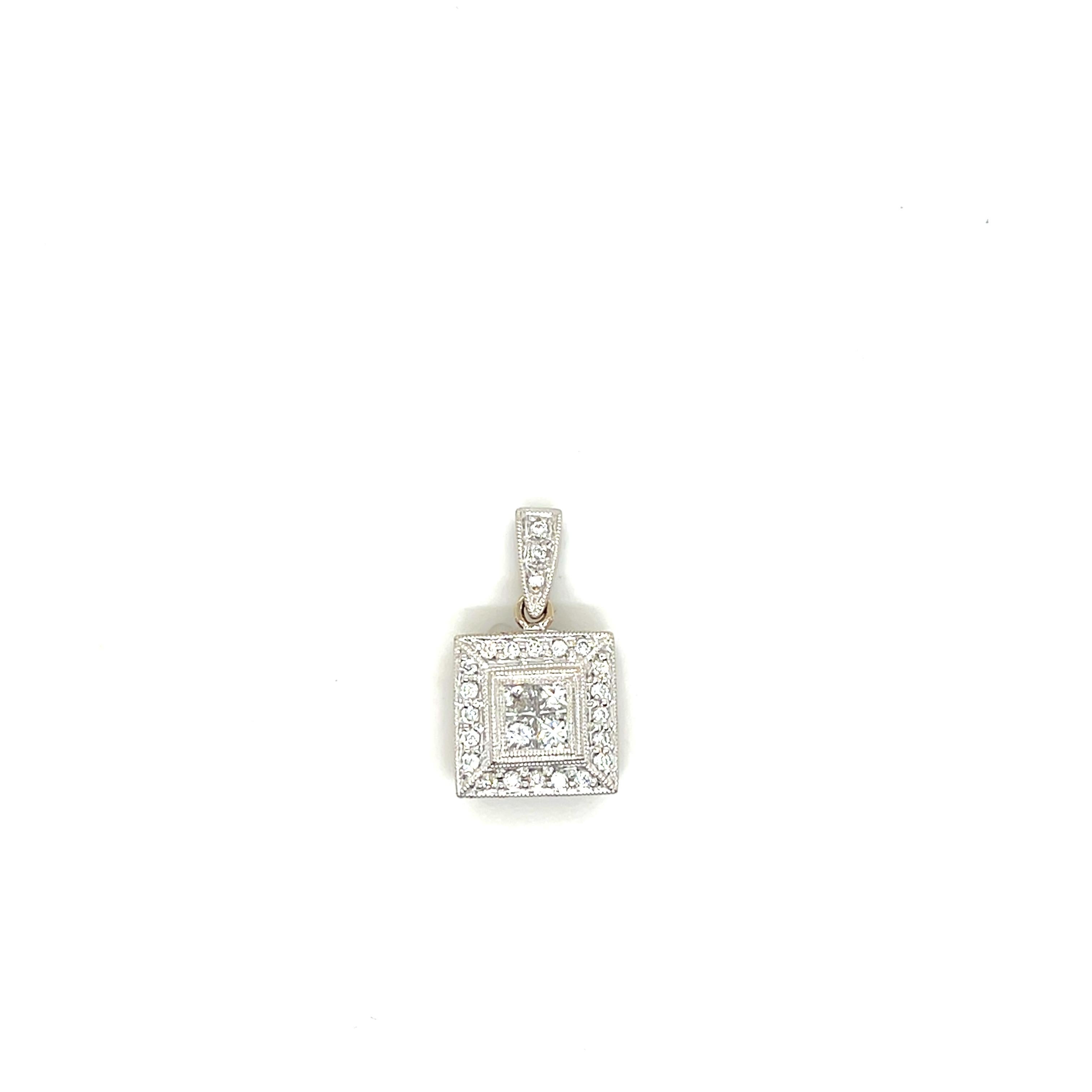 Taille princesse Pendentif carré en or blanc et rose 14k avec diamant 0,55 tcw Contemporary en vente
