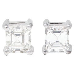 Contemporary 0.58 Carat Step Cut Diamond 18 Karat White Gold Stud Earrings
