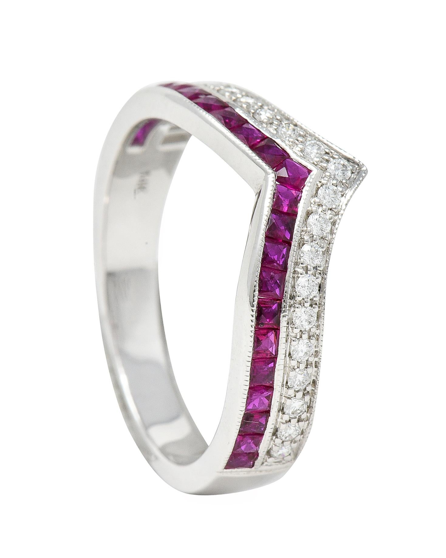 Contemporary 0.69 Carat Ruby Diamond 14 Karat White Gold Chevron Band Ring For Sale 6