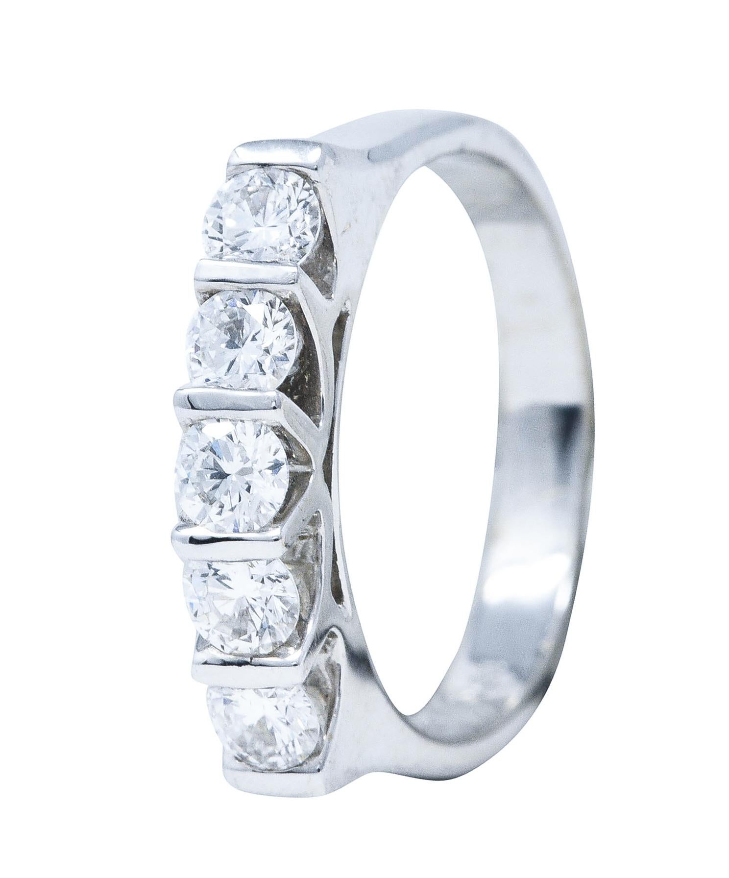Contemporary 0.75 Carats Diamond 18 Karat White Gold Five Stone Wedding Ring For Sale 4