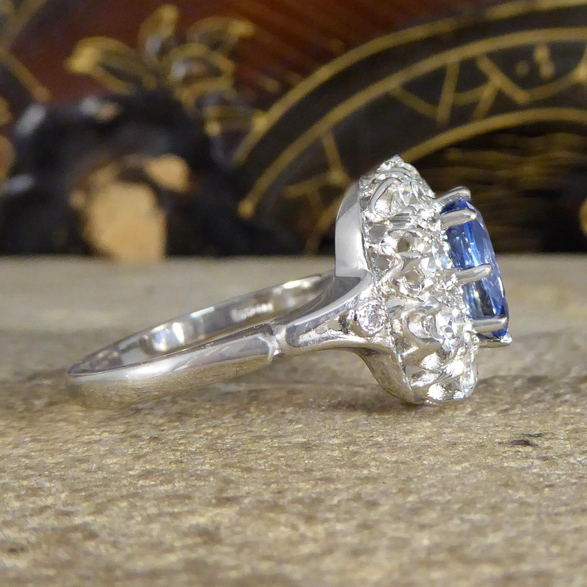 Art Deco Contemporary 0.75ct Diamond Five Stone Ring in Platinum For Sale