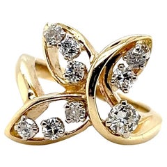 Anello contemporaneo con diamante da 0,76 carati e oro giallo 14k con design a forma libera