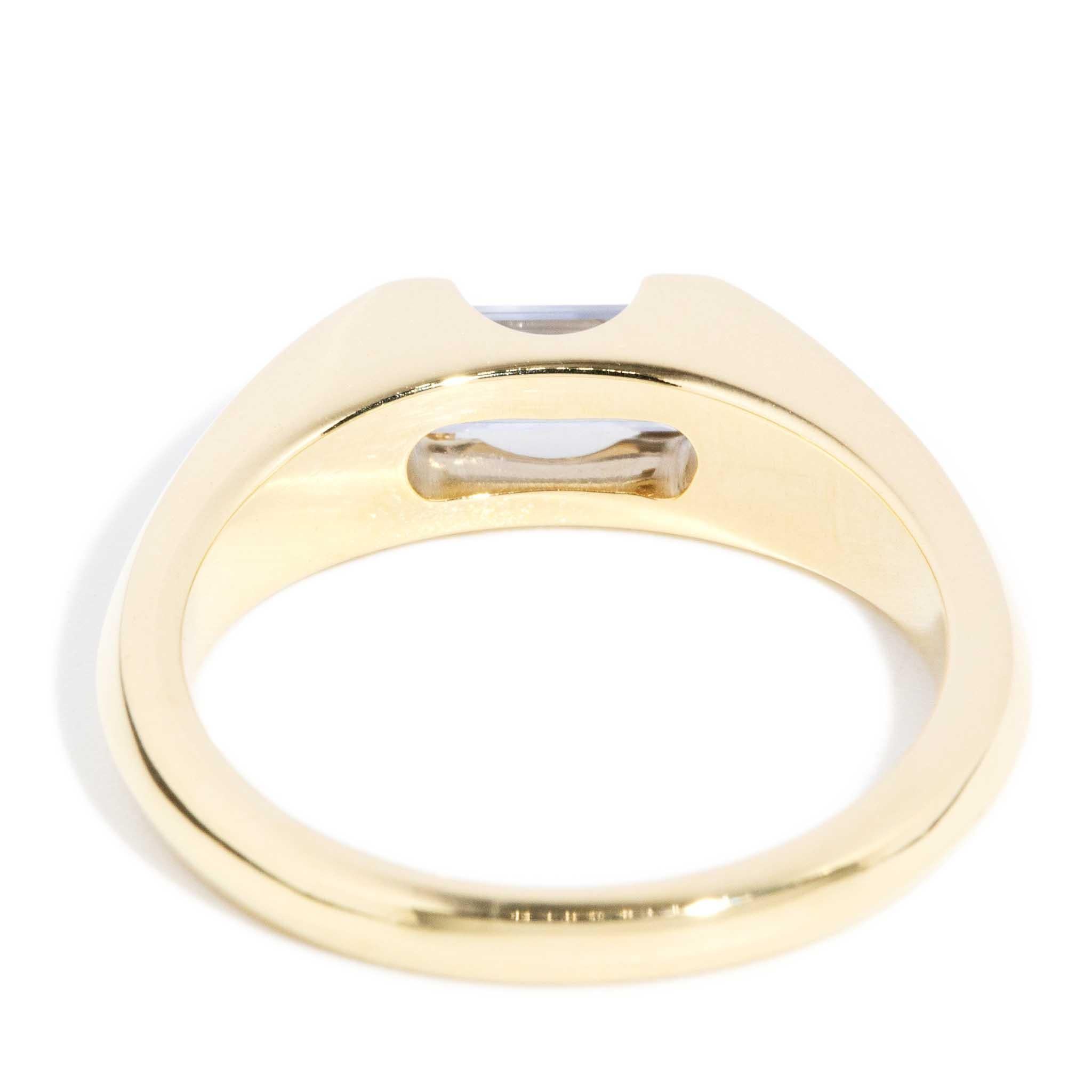 Bague Contemporary 0.78ct Blue Sapphire Knife Edge Gold 18ct Gold en vente 2