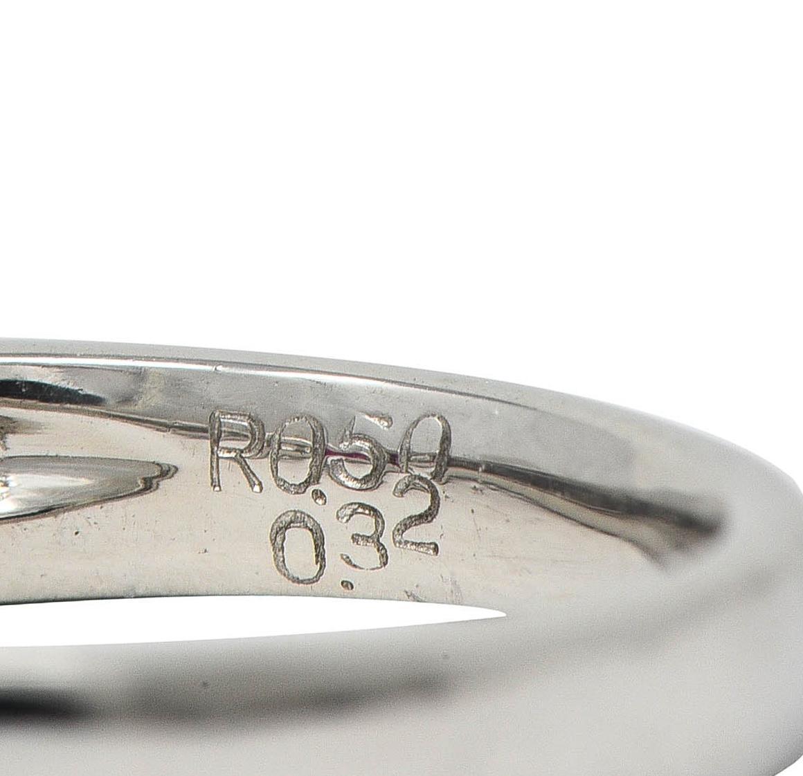 Contemporary 0,82 CTW Rubin-Diamant-Platin-Ring mit drei Steinen im Angebot 1