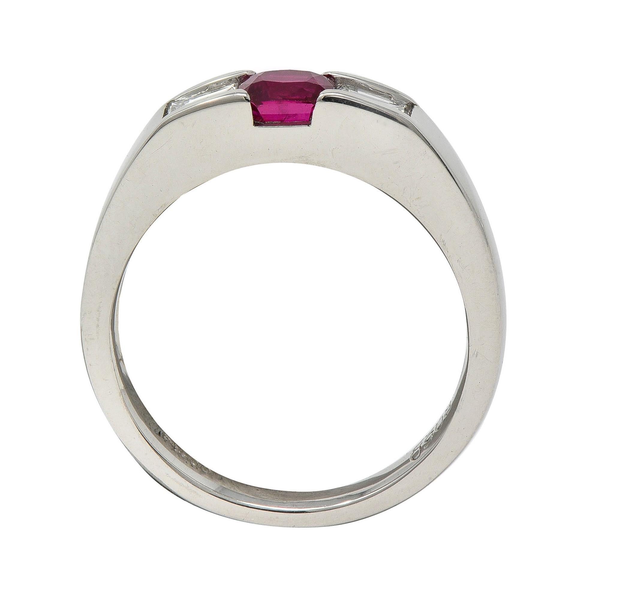 Contemporary 0,82 CTW Rubin-Diamant-Platin-Ring mit drei Steinen im Angebot 3