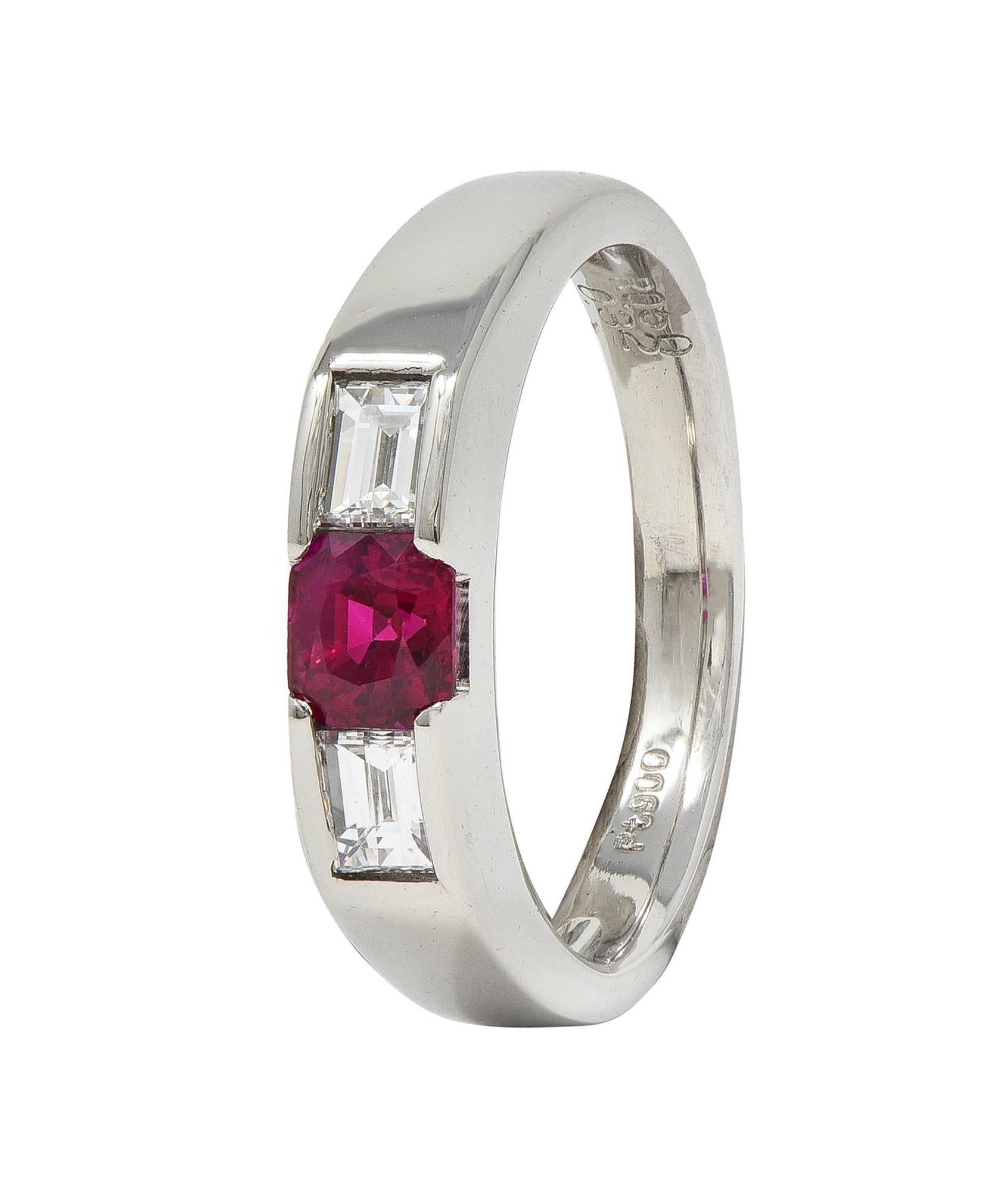 Contemporary 0,82 CTW Rubin-Diamant-Platin-Ring mit drei Steinen im Angebot 4