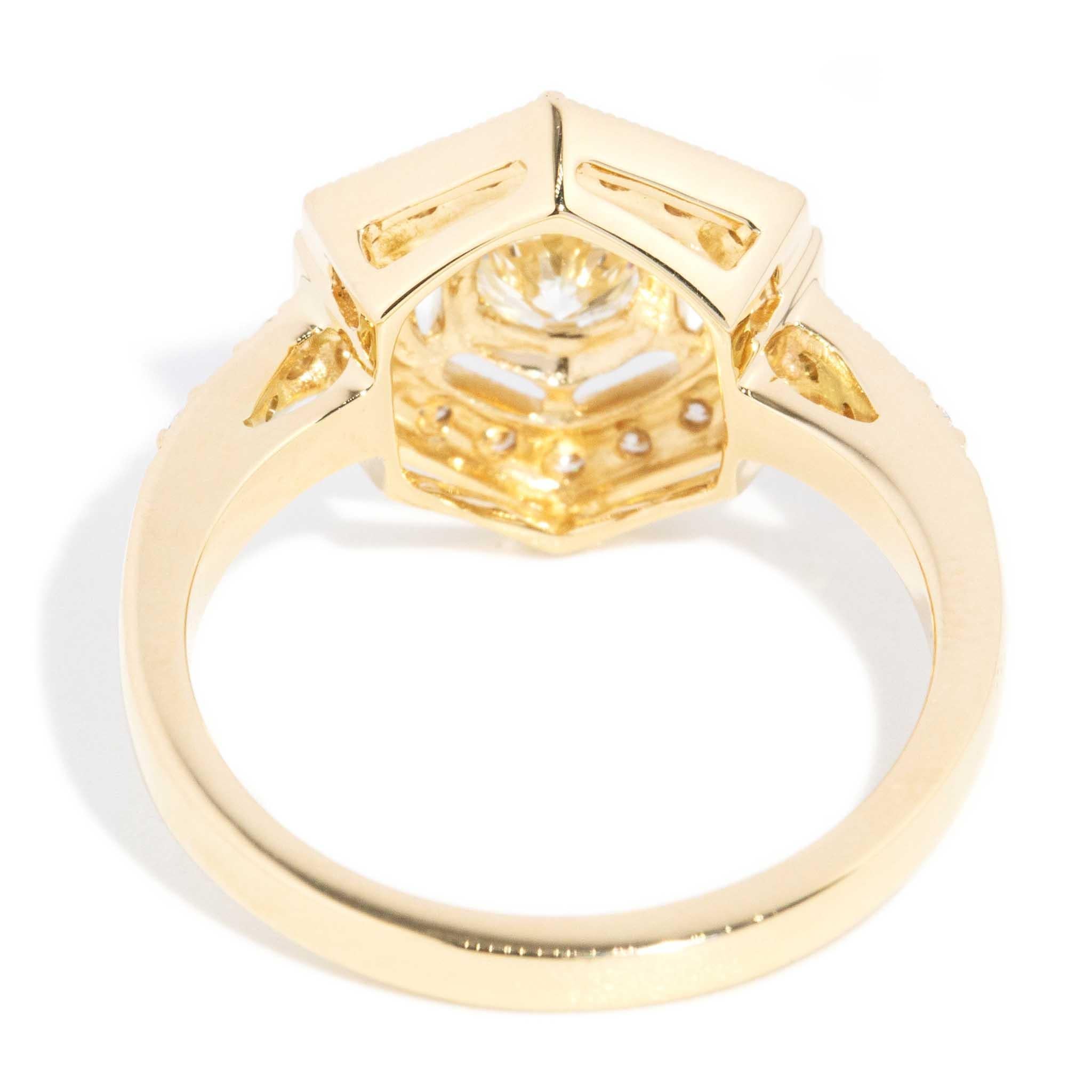 Anello contemporaneo esagonale con diamante da 0,95 carati in oro giallo 18 carati in vendita 5