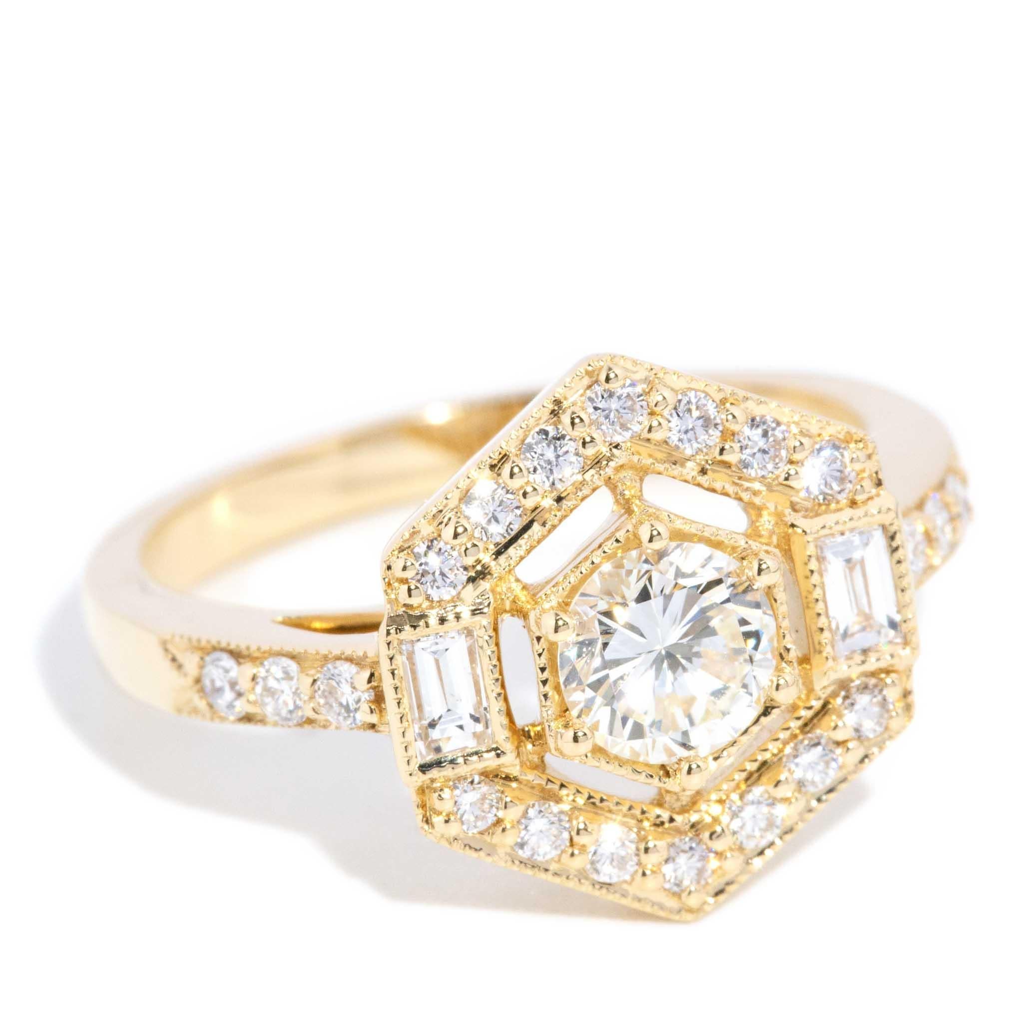 Contemporaneo Anello contemporaneo esagonale con diamante da 0,95 carati in oro giallo 18 carati in vendita