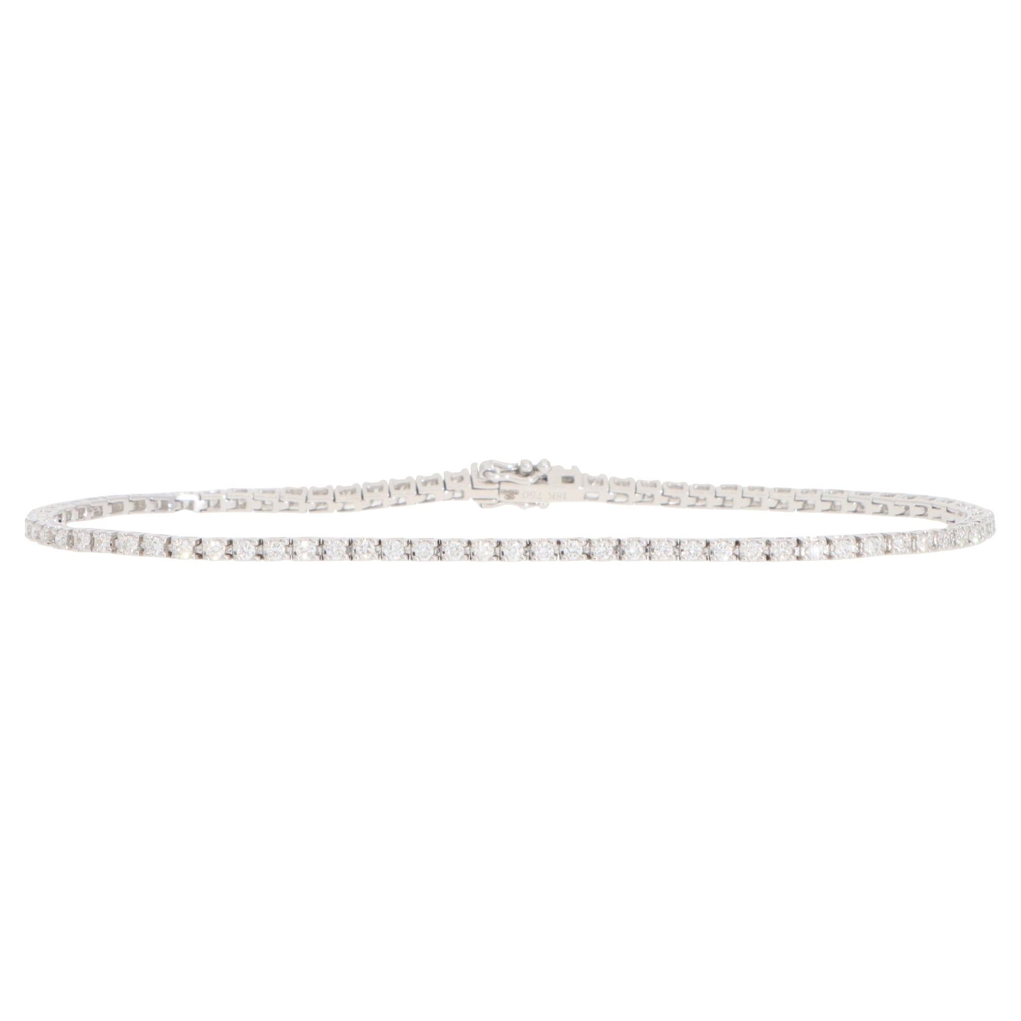 Contemporary 0.97ct Diamond Line Tennis Bracelet in White Gold