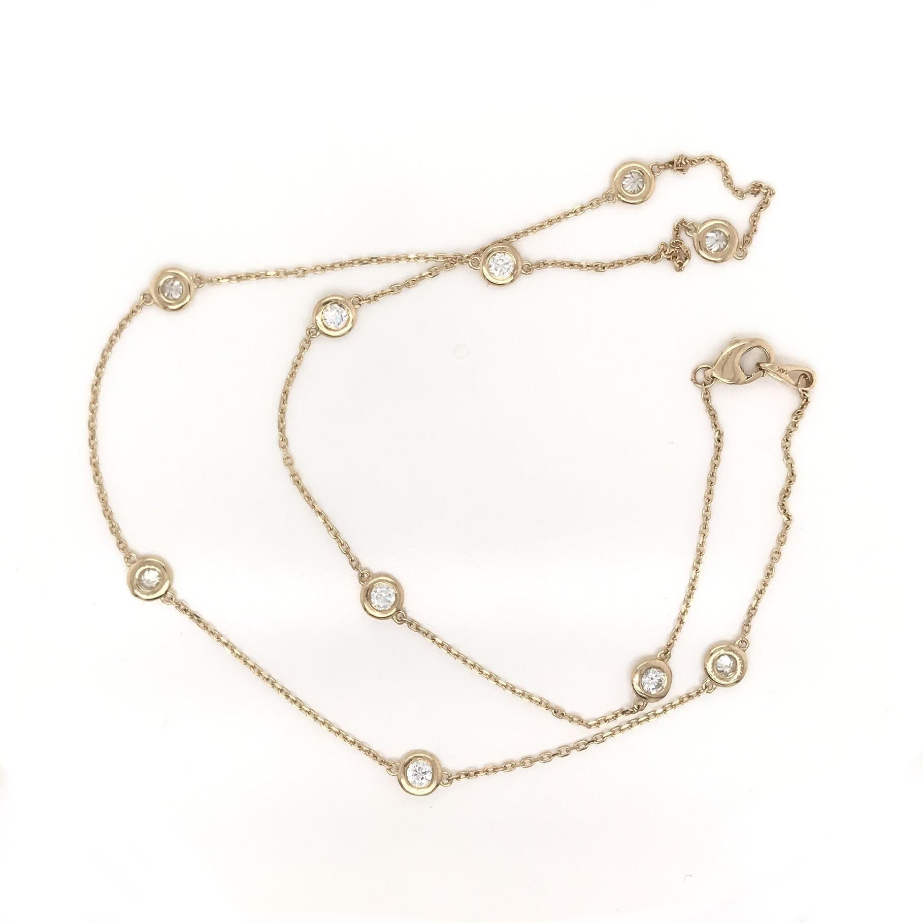 Round Cut Contemporary 1 Carat DTW Diamond Necklace For Sale
