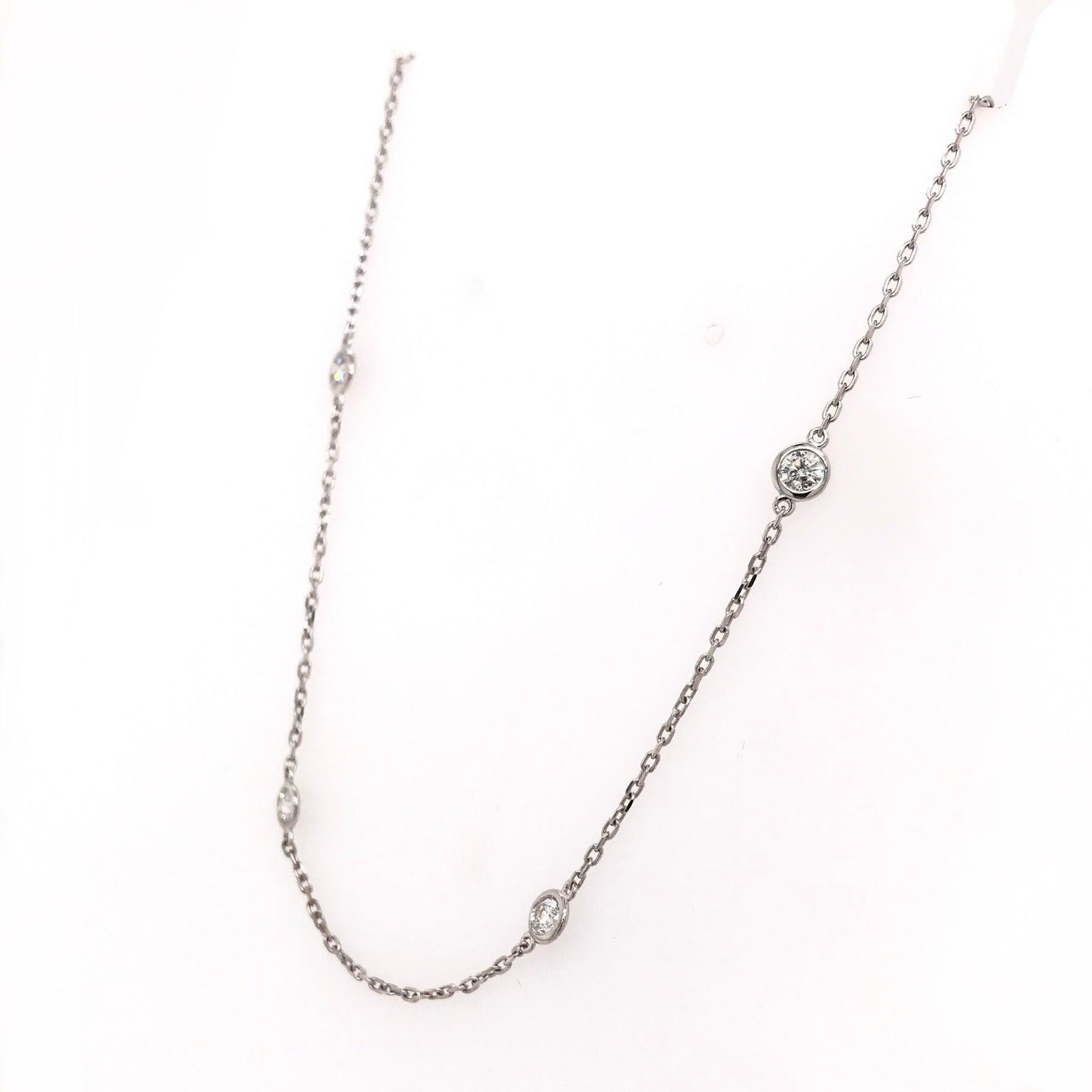 Contemporary 1.0 Carat DTW Diamond Necklace For Sale 2