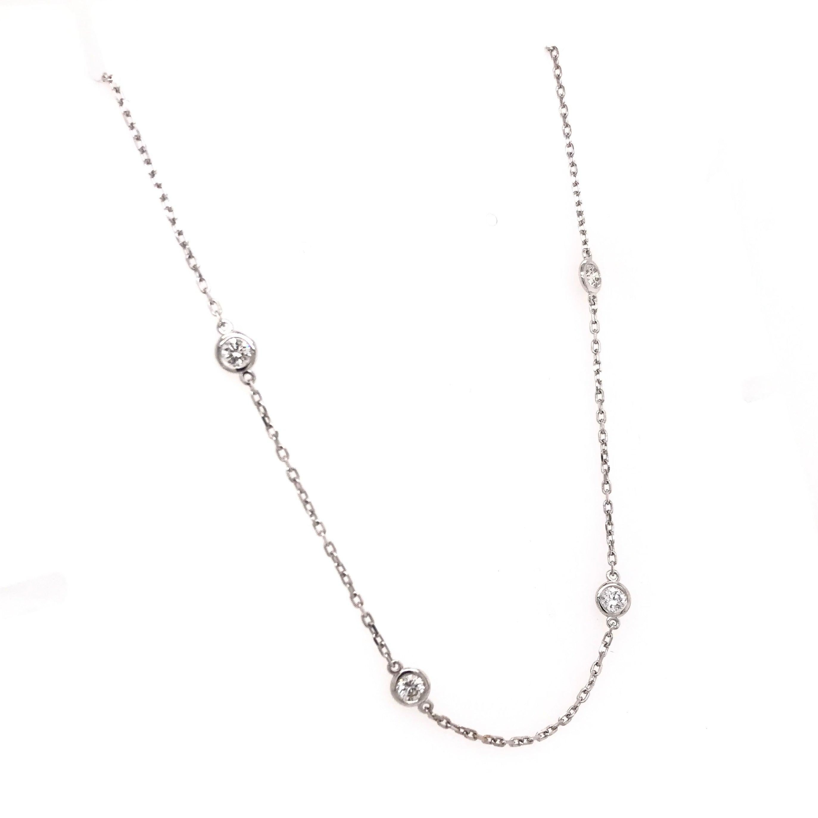 Contemporary 1.0 Carat DTW Diamond Necklace For Sale 3