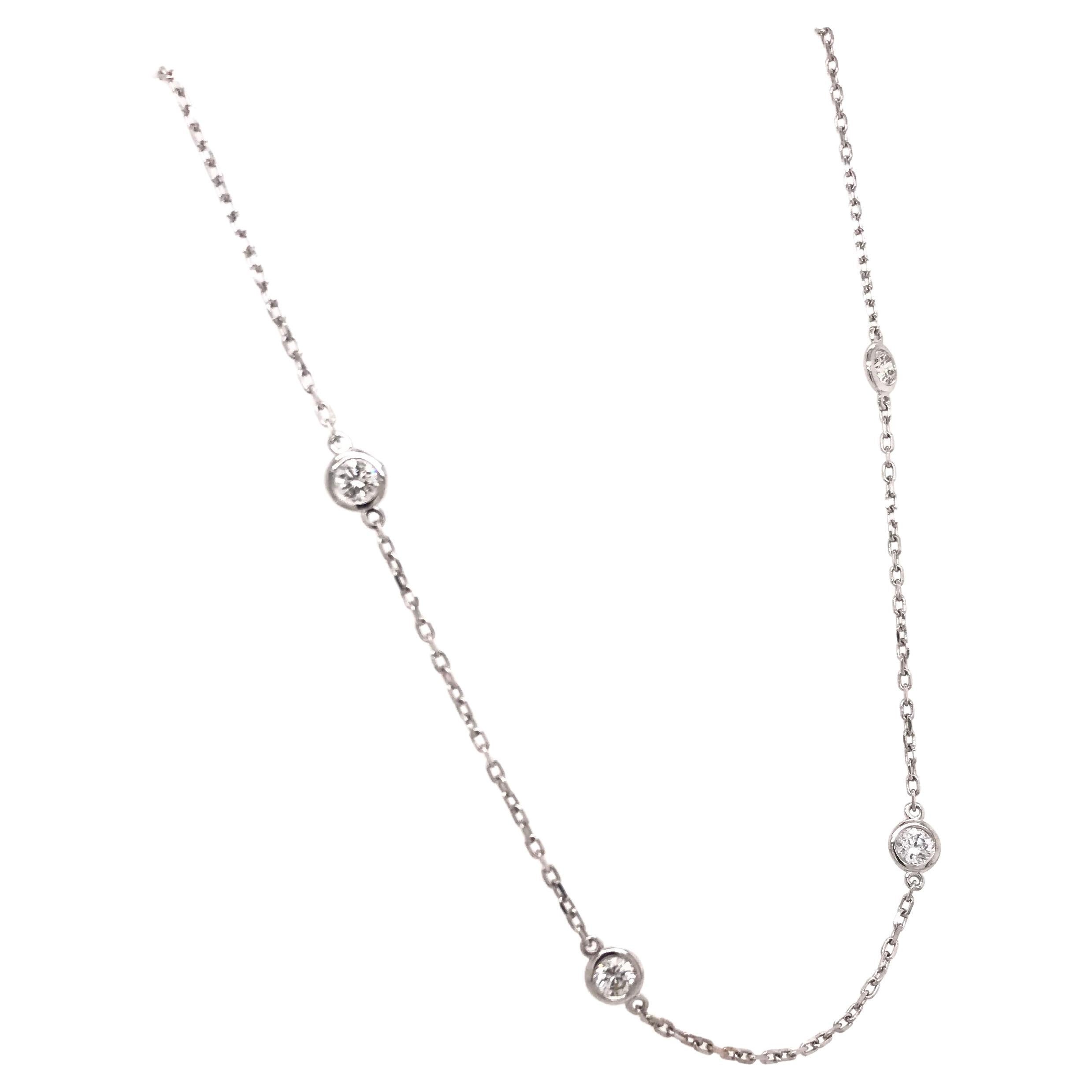 Contemporary 1.0 Carat DTW Diamond Necklace For Sale