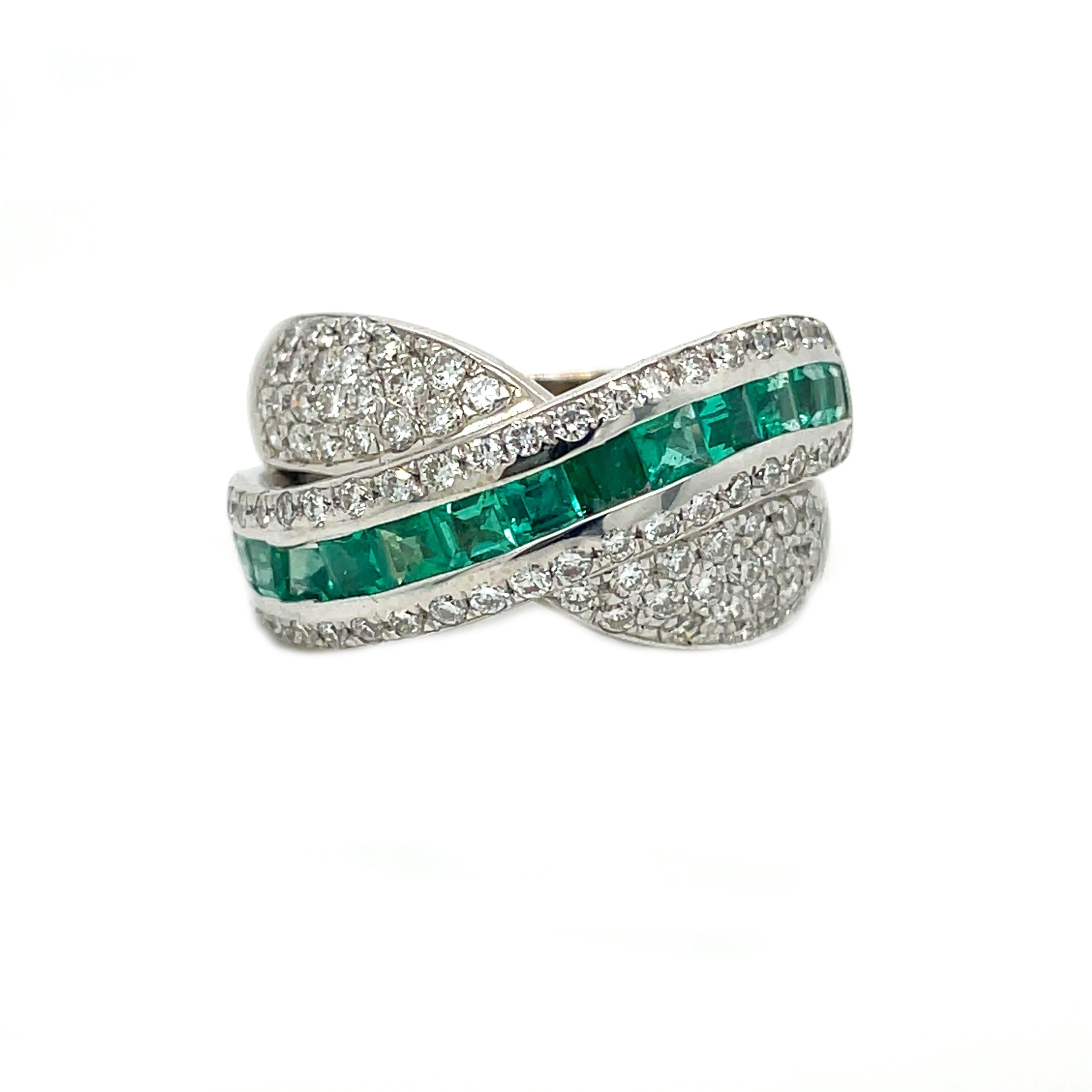 Square Cut Contemporary 1.00+ Carat Emerald and Diamond Statement Ring For Sale