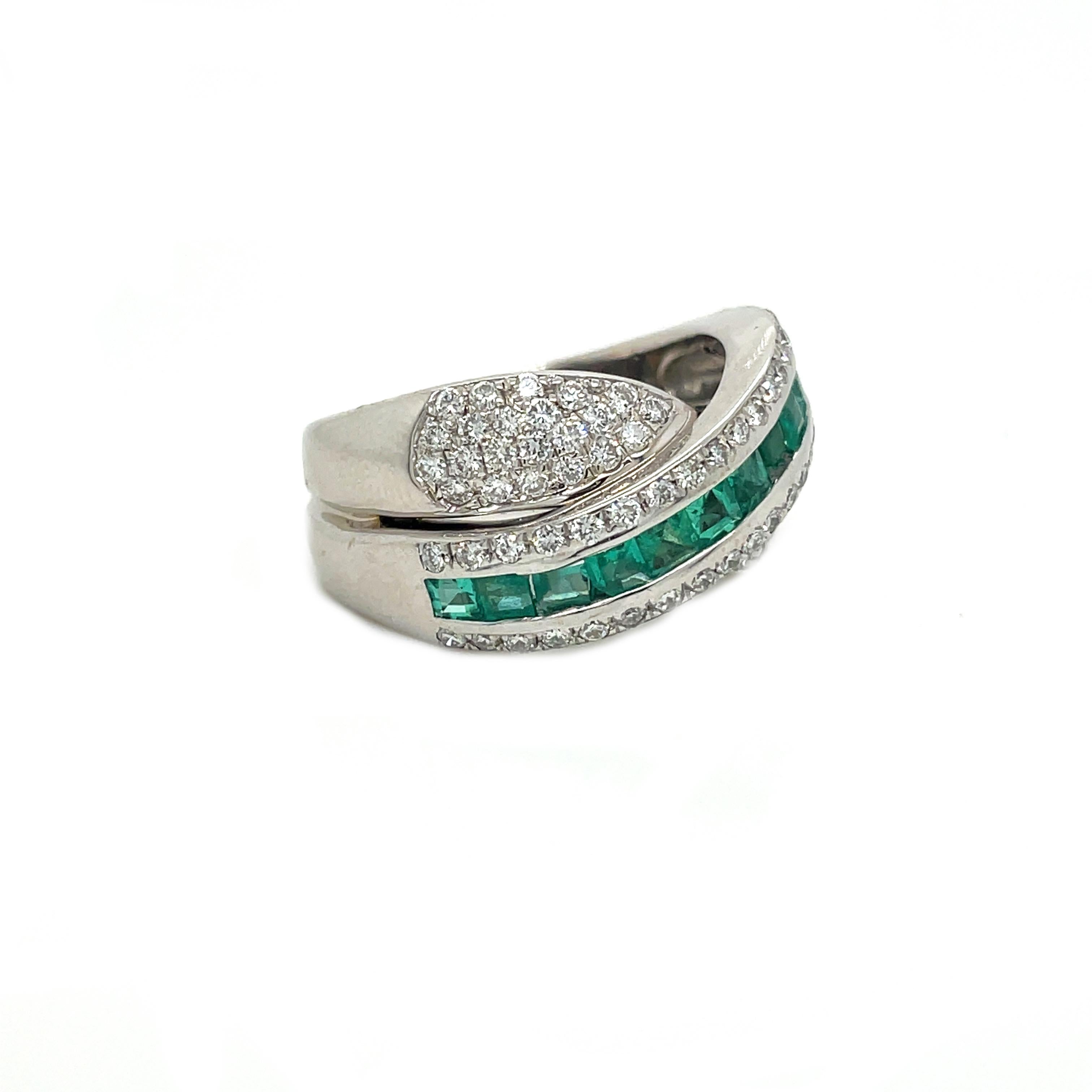 Women's or Men's Contemporary 1.00+ Carat Emerald and Diamond Statement Ring For Sale