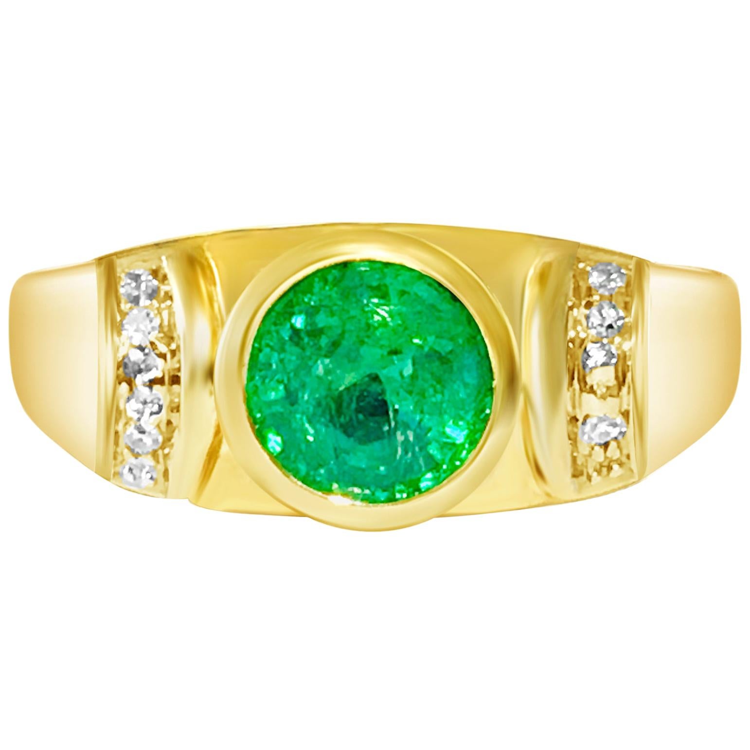 Contemporary 100% Natural Emerald Diamond Cocktail Gold Ring For Sale