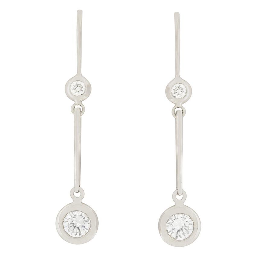 Taglio brillante Contemporary 1.00ct Diamond Drop Earrings in vendita