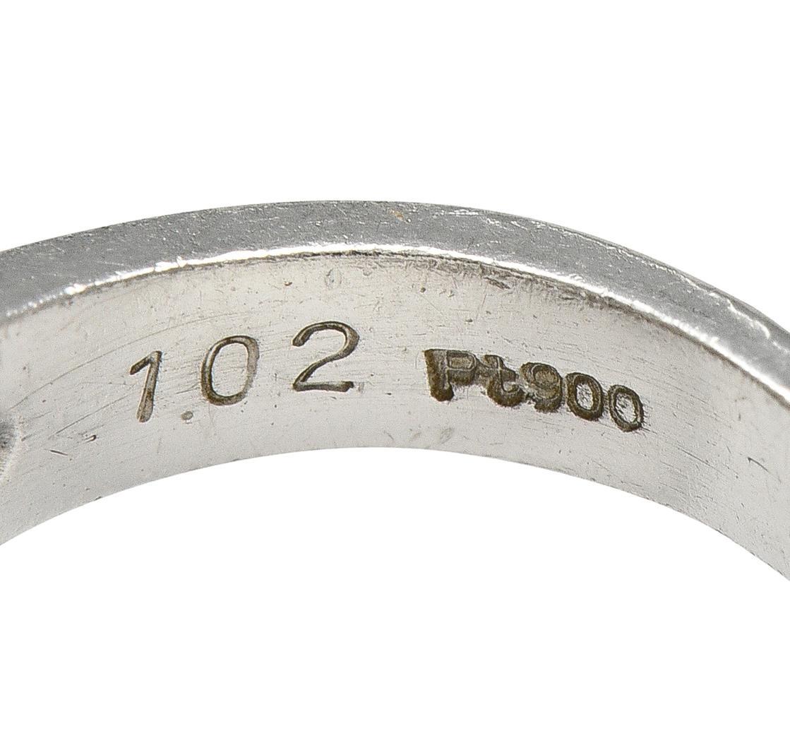 Anello a fascia in platino con diamanti taglio Step da 1,02 CTW in vendita 1