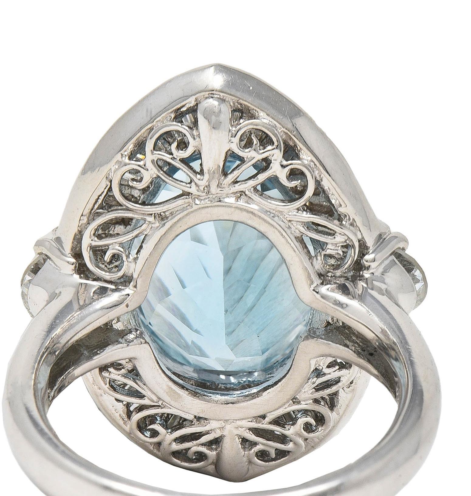 Contemporary 10.32 CTW Aquamarine Diamond Platinum Ballerina Halo Ring (Bague Halo Ballerina en platine avec aigue-marine et diamant) 8