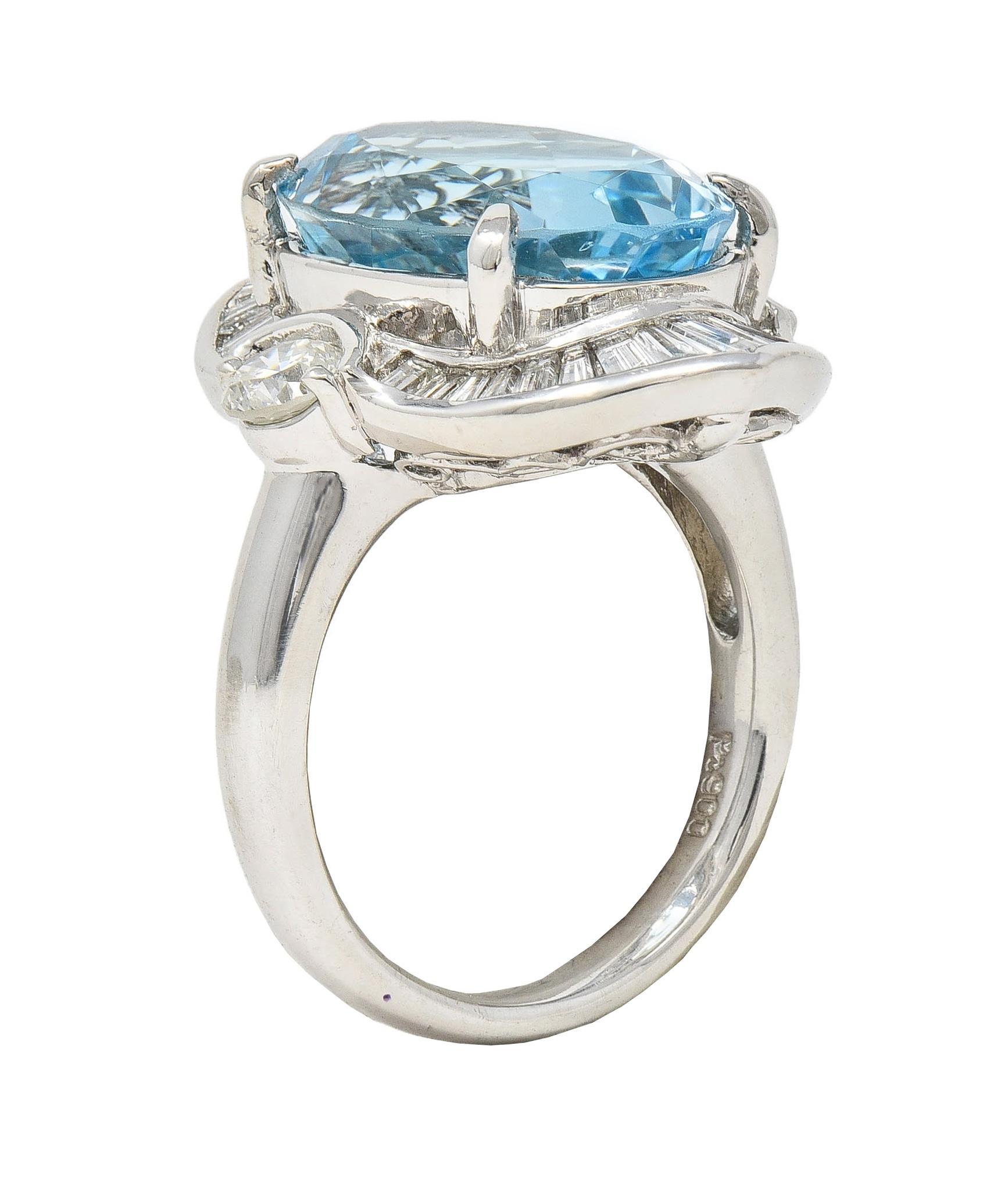 Contemporary 10.32 CTW Aquamarine Diamond Platinum Ballerina Halo Ring (Bague Halo Ballerina en platine avec aigue-marine et diamant) 9
