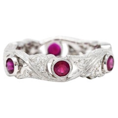 Contemporary 1.05 Carats Ruby Diamond 18 Karat White Gold Ginkgo Band Ring