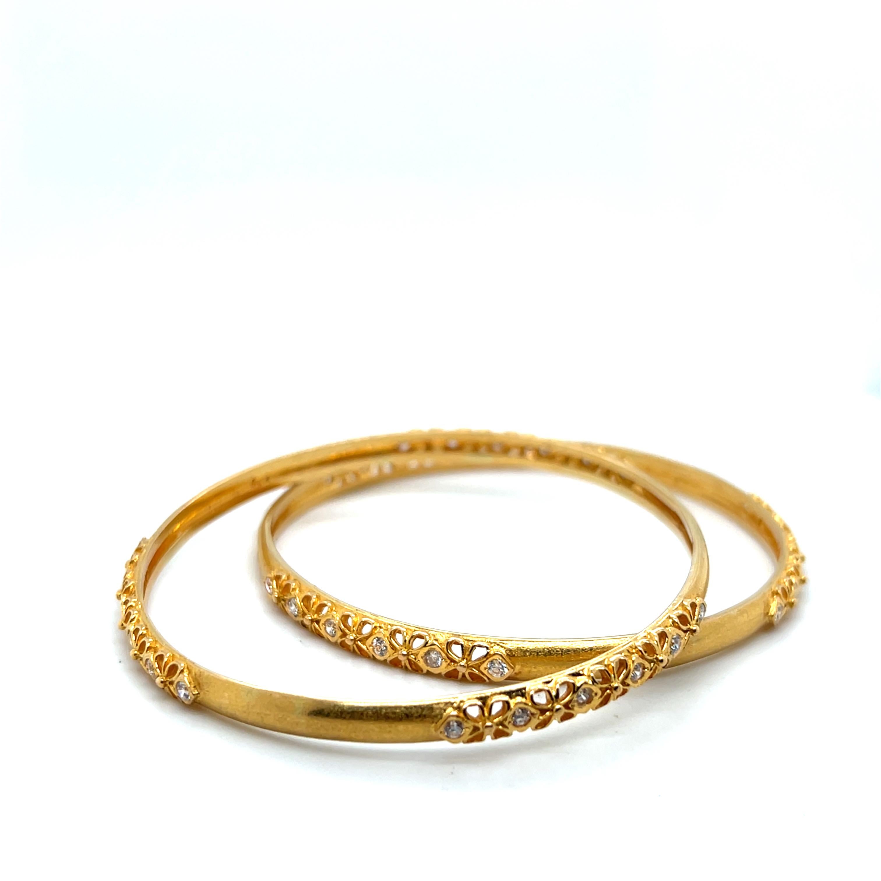 Bracelet contemporain en or jaune 18 carats et diamant 1,08 TCW en vente 10