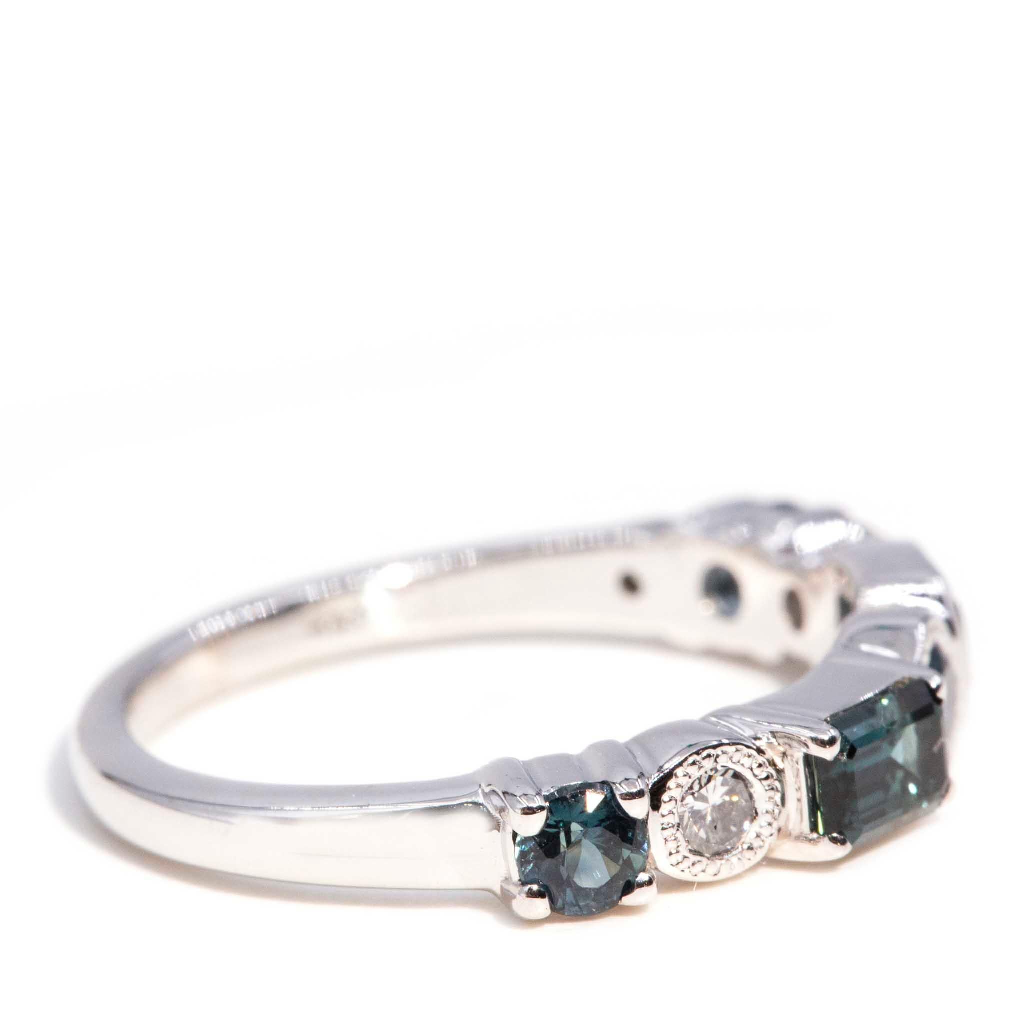 Women's Contemporary 1.11 Carat Teal & Blue Sapphire & Diamond 18 Carat White Gold Ring For Sale