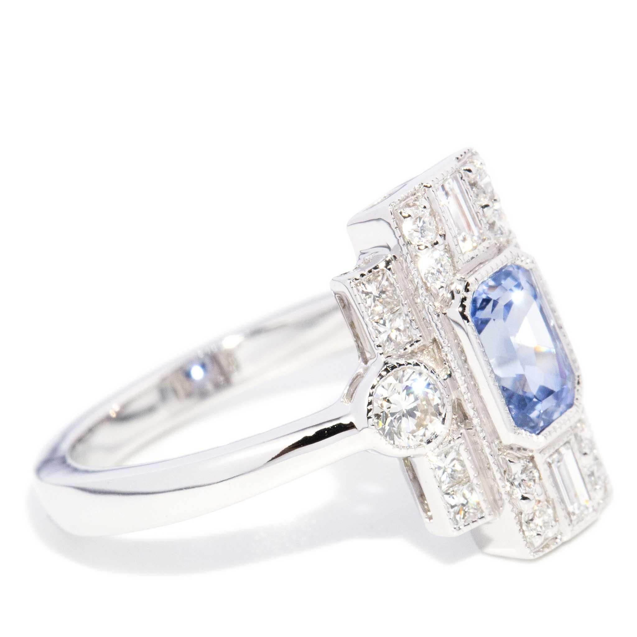 Anillo contemporáneo de zafiro de Ceilán y diamantes de 1,13 ct y oro blanco de 18 ct en venta 1