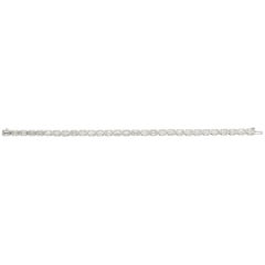 Contemporary 11.90ct Emerald-Cut Diamond Tennis Bracelet in White Gold