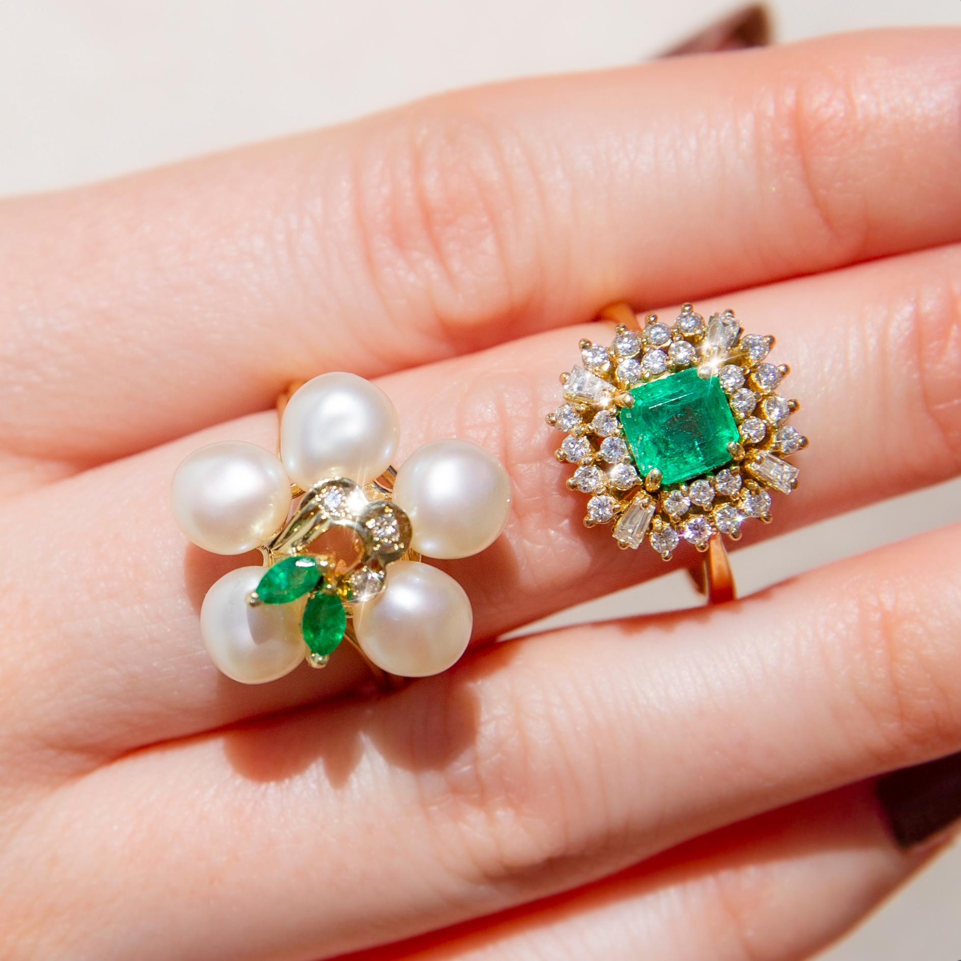 Contemporary 12 Carat Yellow Gold Pearl Emerald and Diamond Cluster Dress Ring In Good Condition In Hamilton, AU
