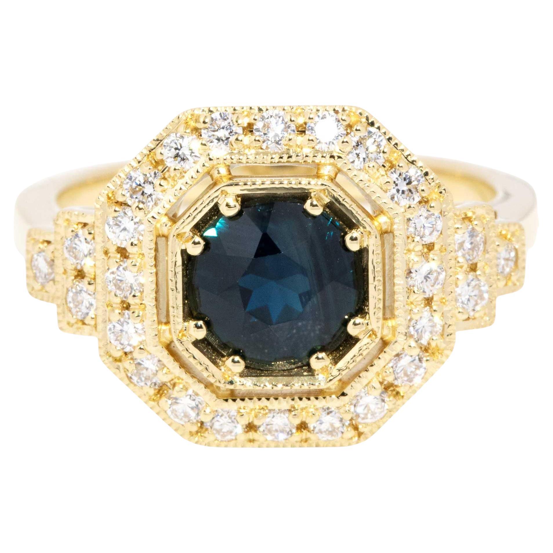 Anillo Contemporáneo de Zafiro Azul Teal y Diamantes 1,24ct Oro Amarillo de 18 Quilates