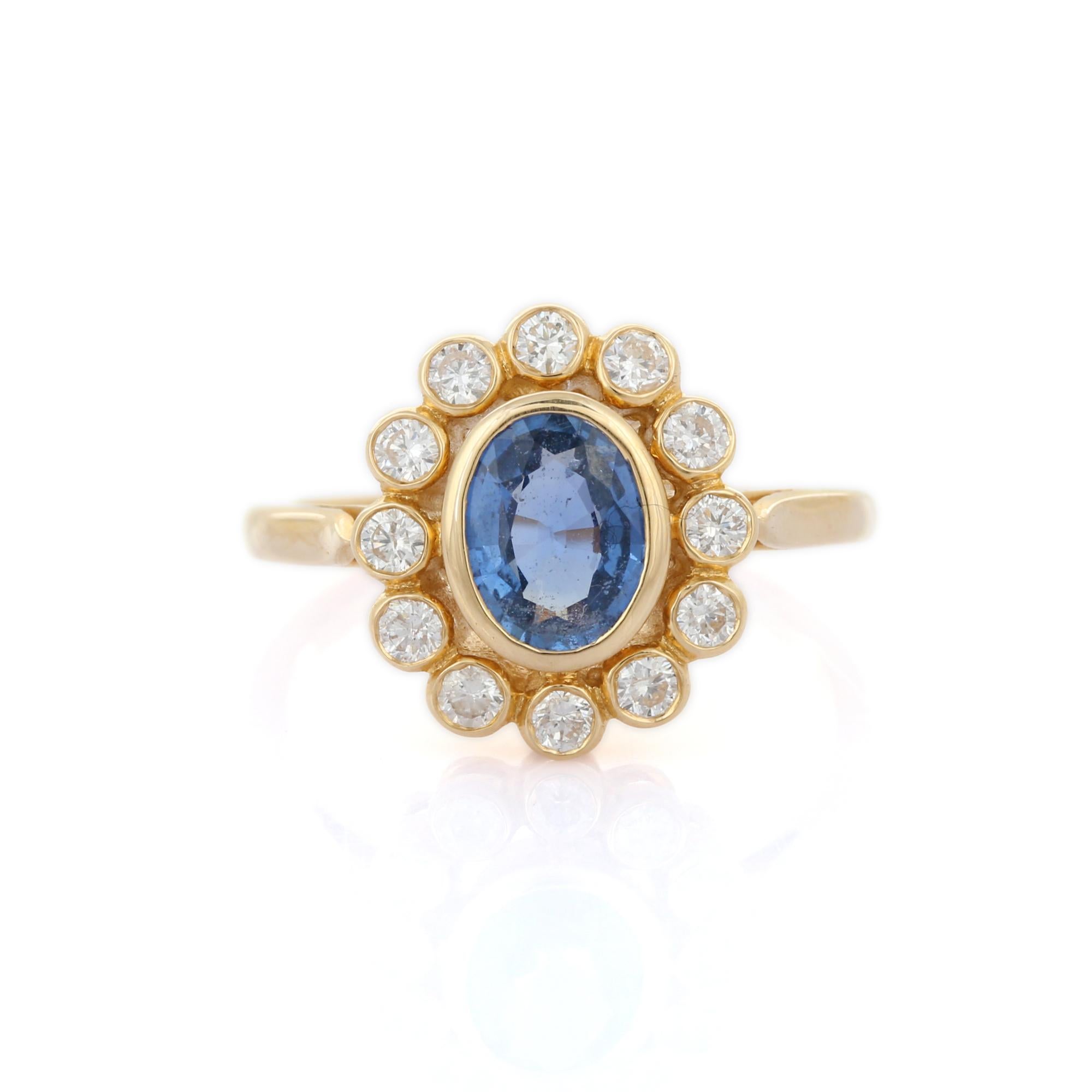 Im Angebot: Zeitgenössischer 1,25 Karat Saphir-Diamant-Halo-Ring aus 14 Karat massivem Gelbgold () 3