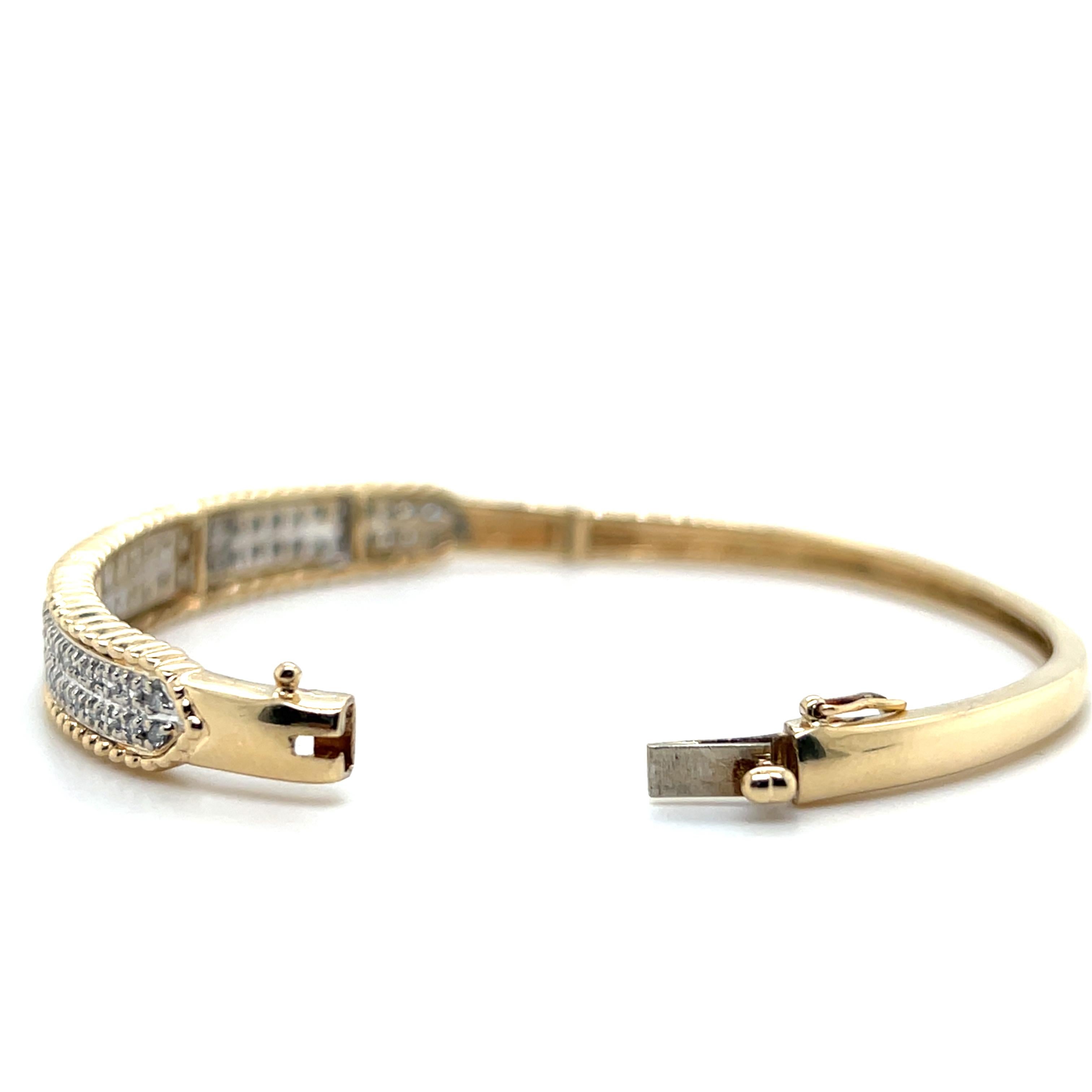 Contemporary 1.32 TCW Diamond 14k Yellow and White Gold Hinged Bangle Bracelet For Sale 5