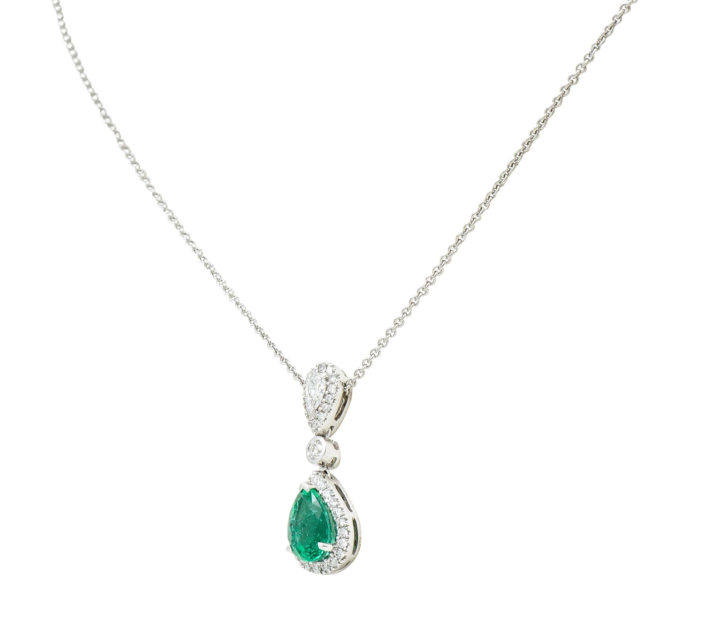 Contemporary 1.35 Carats Pear Cut Emerald Diamond 18 Karat White Gold Necklace In Excellent Condition In Philadelphia, PA