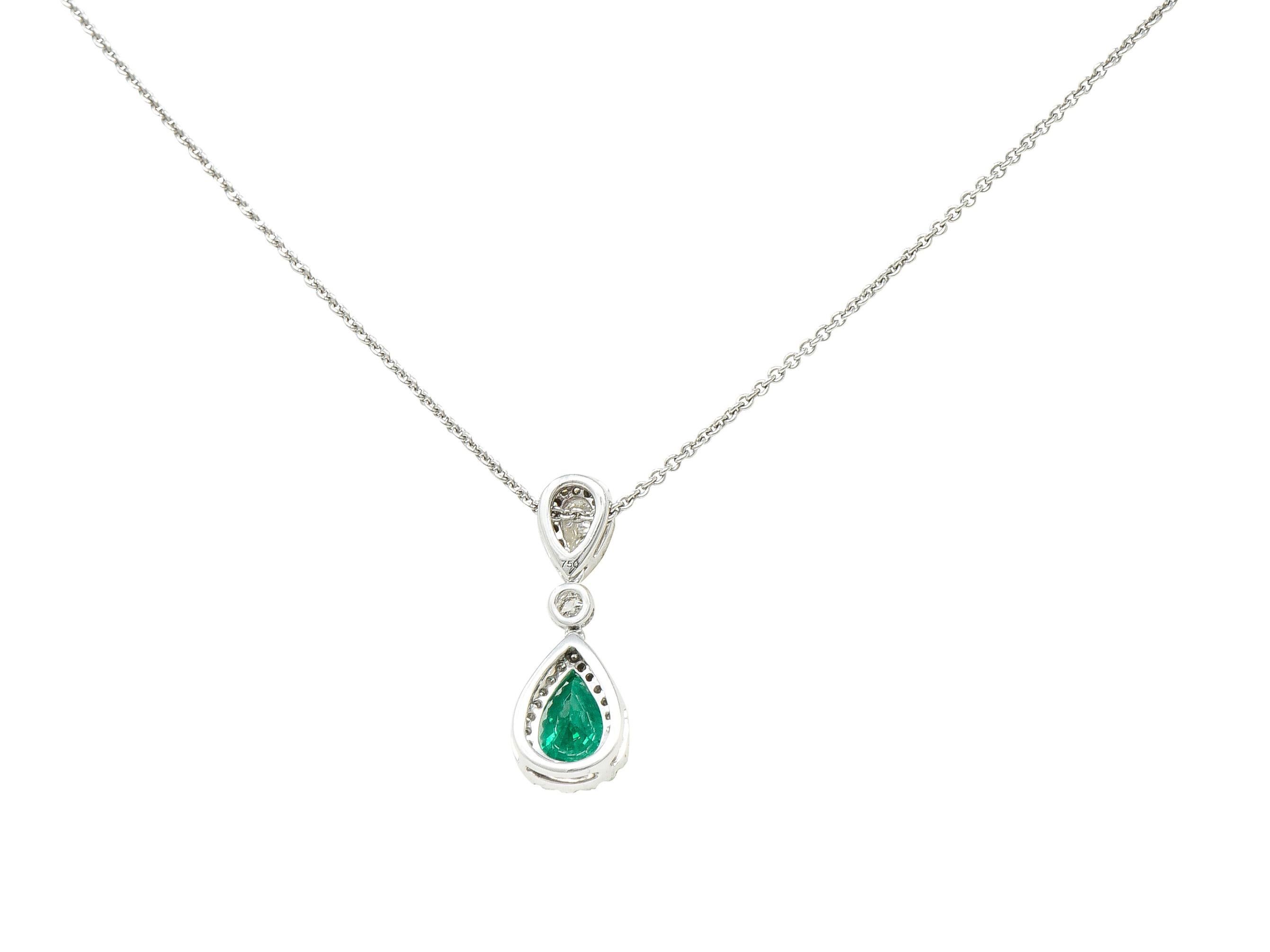 Women's or Men's Contemporary 1.35 Carats Pear Cut Emerald Diamond 18 Karat White Gold Necklace