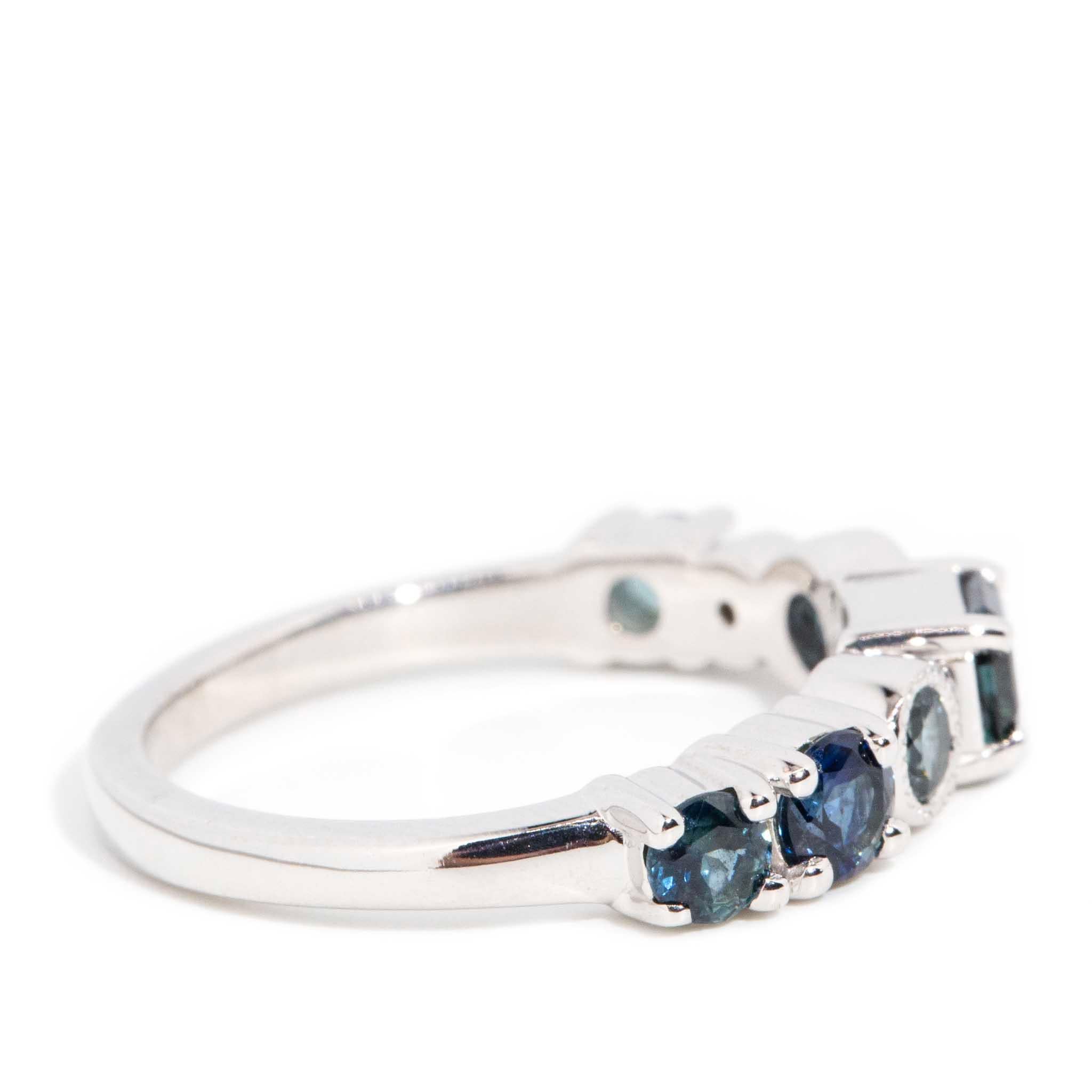 Contemporary 1.38 Carat Teal & Blue Sapphire & Diamond 18 Carat White Gold Ring For Sale 1