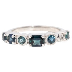 Vintage Contemporary 1.38 Carat Teal & Blue Sapphire & Diamond 18 Carat White Gold Ring