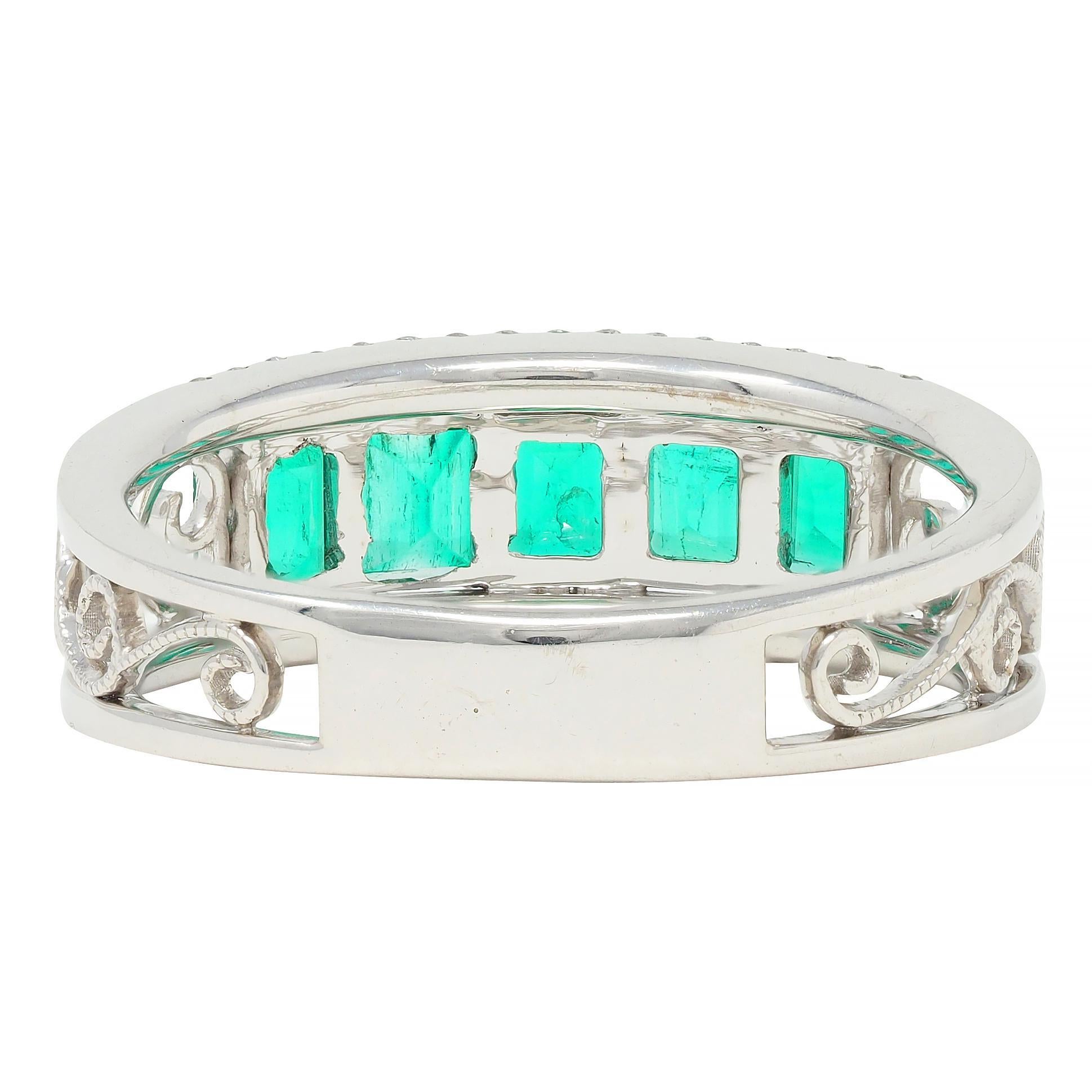 Women's or Men's Contemporary 1.47 CTW Emerald Diamond 18 Karat White Gold Heart Band Ring For Sale