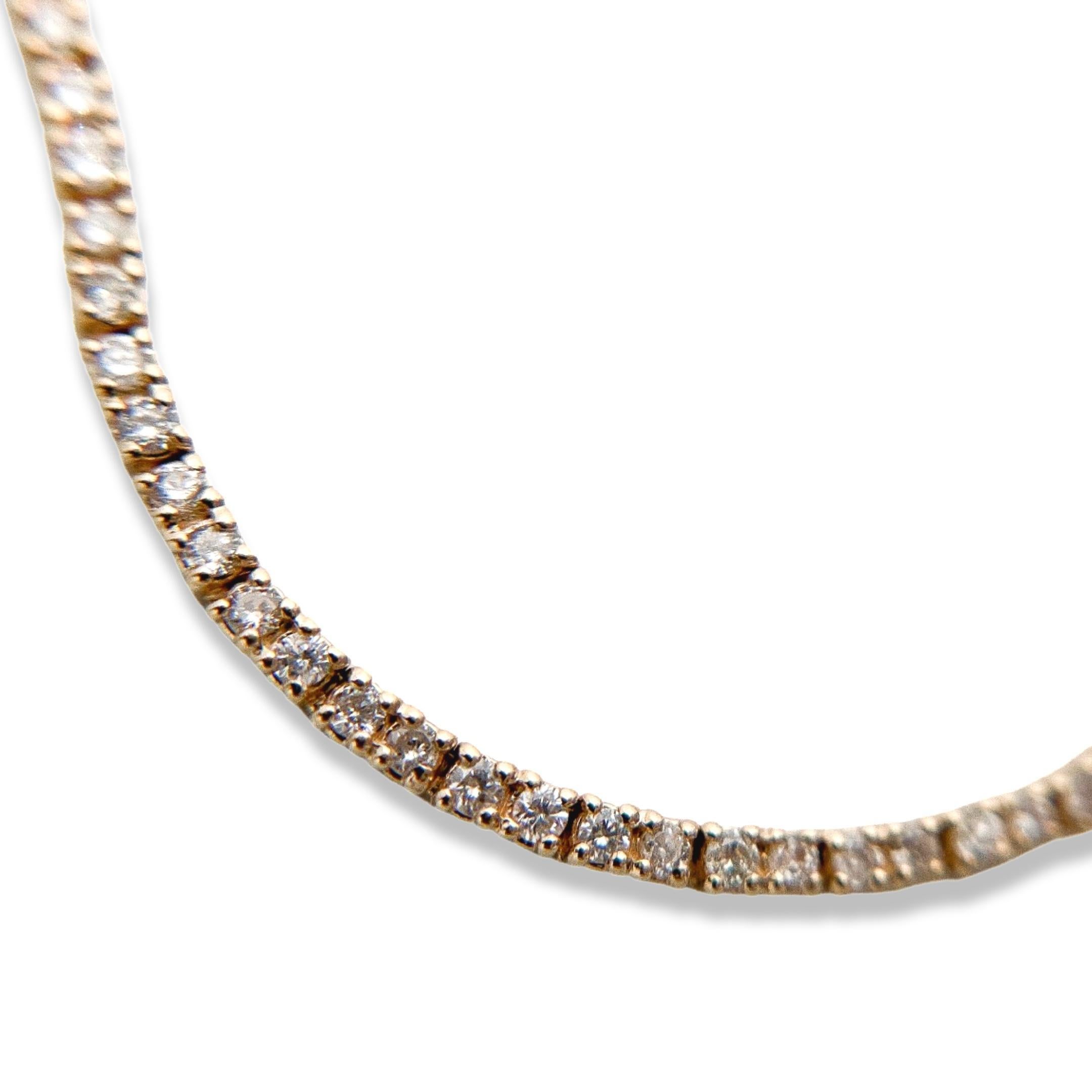 Contemporary 14k 4.4ct Diamond Necklace For Sale 1